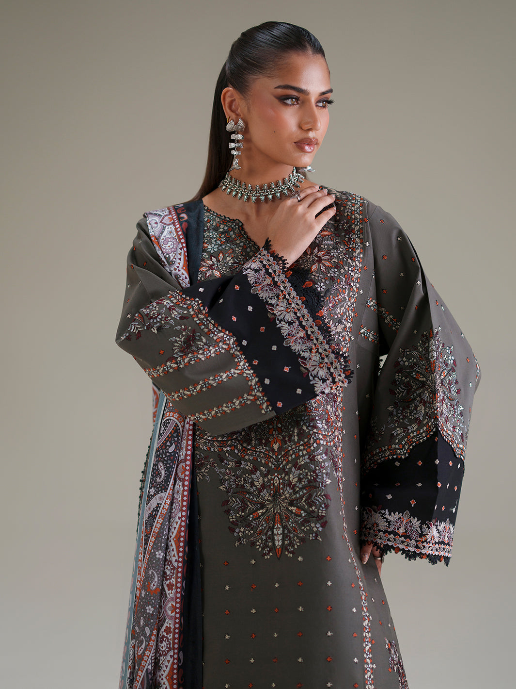 Bin Ilyas | Amour Luxury Lawn 26 |182-A
