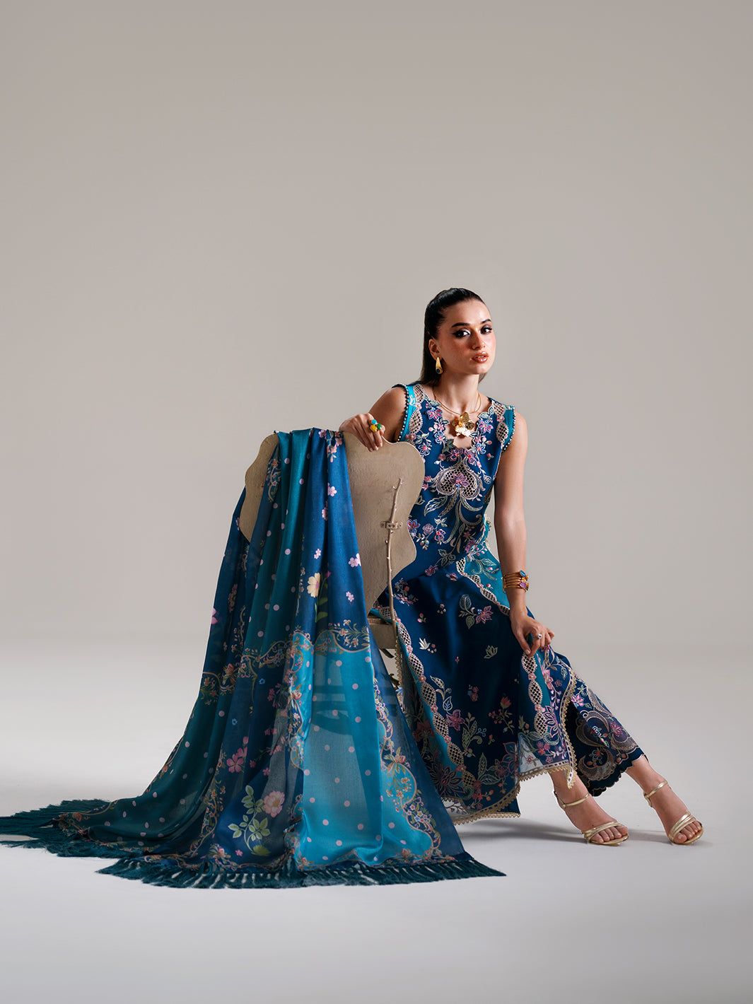 Bin Ilyas | Amour Luxury Lawn 26 | 184-A