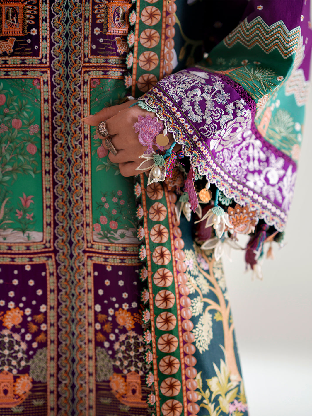Bin Ilyas | Amour Luxury Lawn 26 |186-A