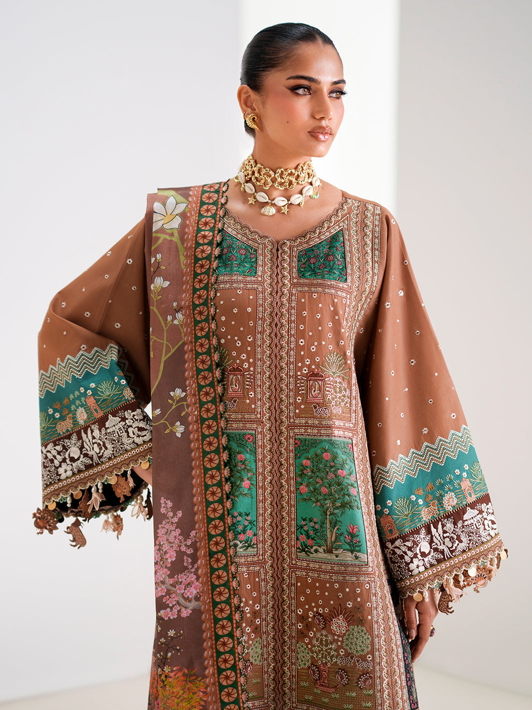 Bin Ilyas | Amour Luxury Lawn 26 | 186-B