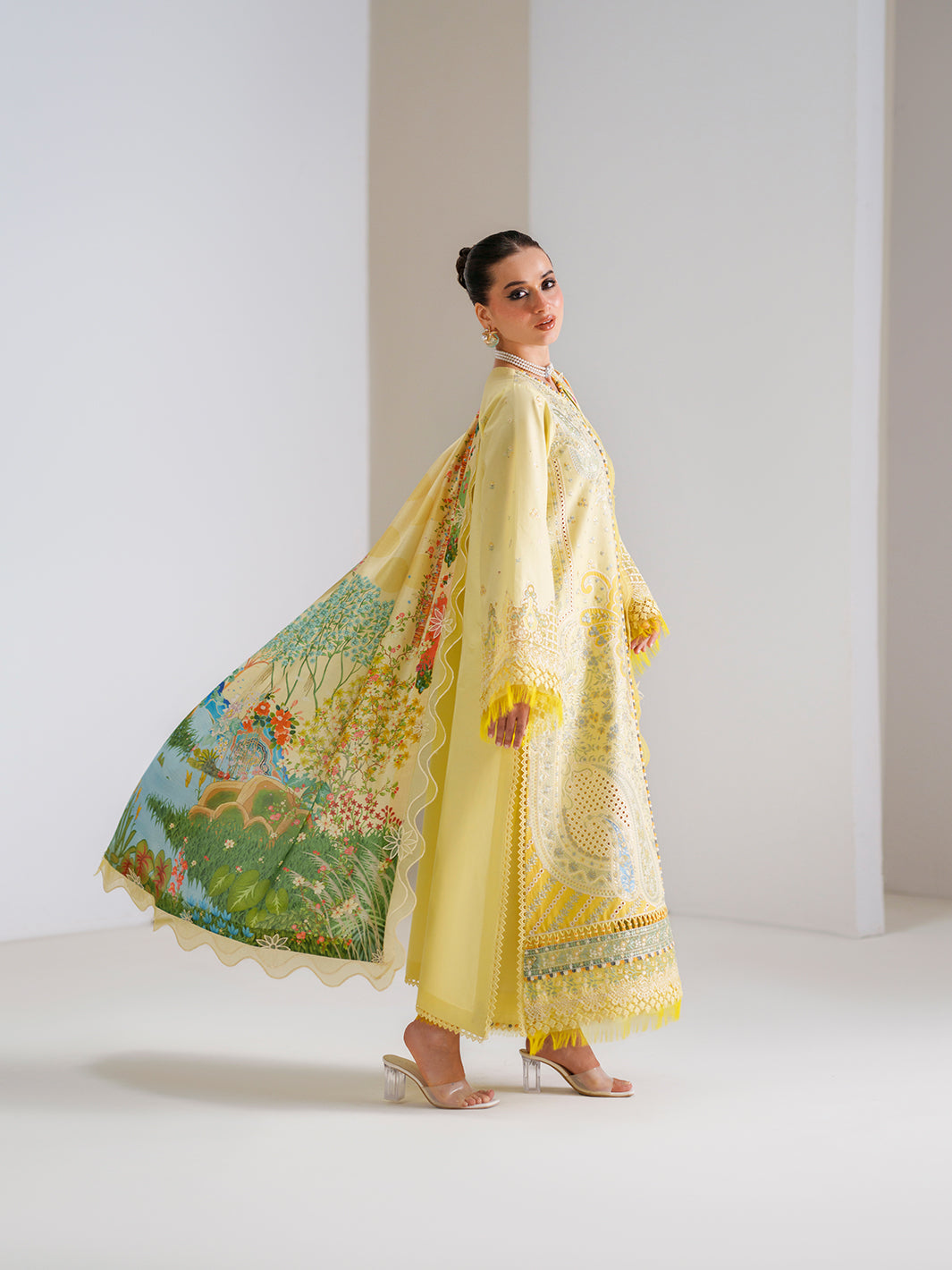 Bin Ilyas | Amour Luxury Lawn 26 | 187-B