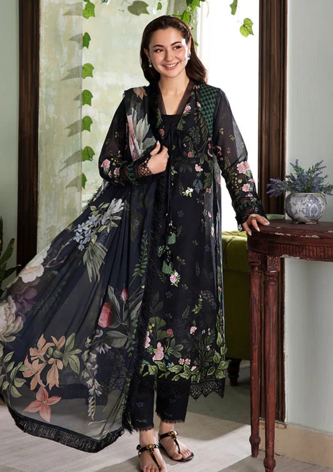 Lawn - Sobia Nazir - Vital Luxury 25 Vol 2 - SV2 #5A