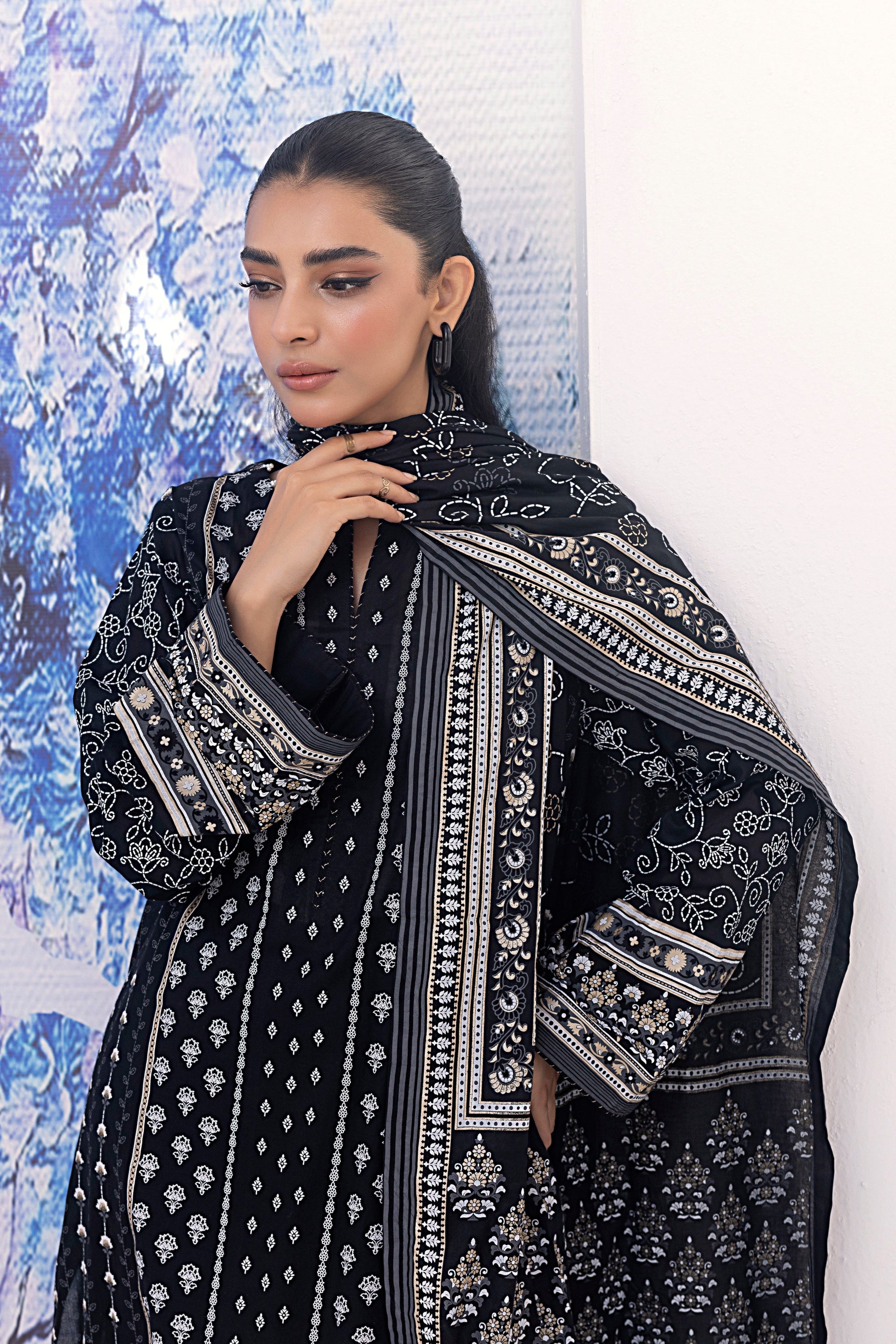 LSM | Winter Marina 24 | 0047 - Official LSM stockist in UK - Sakeena London