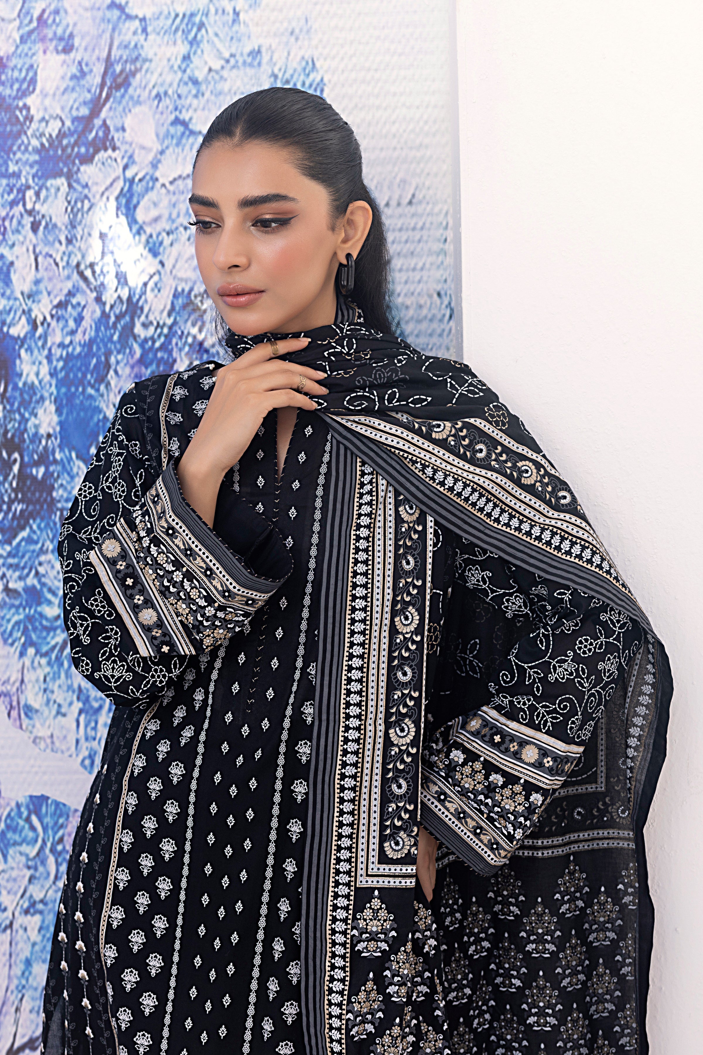 LSM | Winter Marina 24 | 0047 - Official LSM stockist in UK - Sakeena London