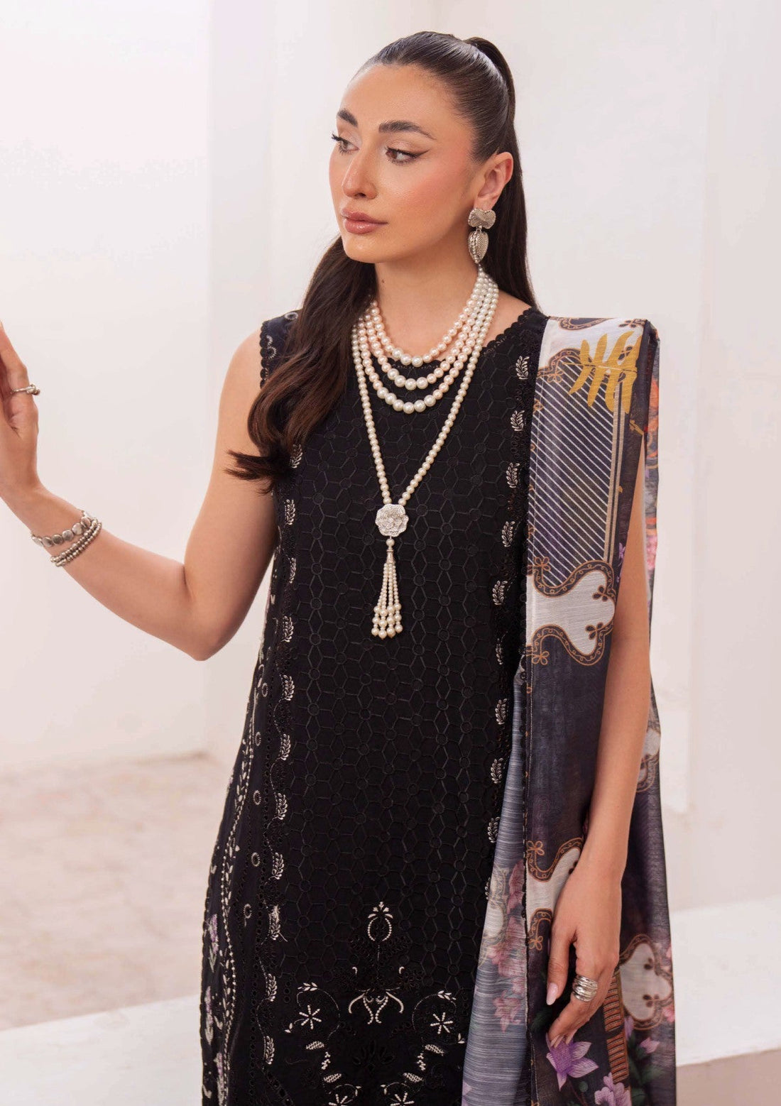 Lawn - Neeshay - Symphony Vol II - Luxury 25 - INKSTONE