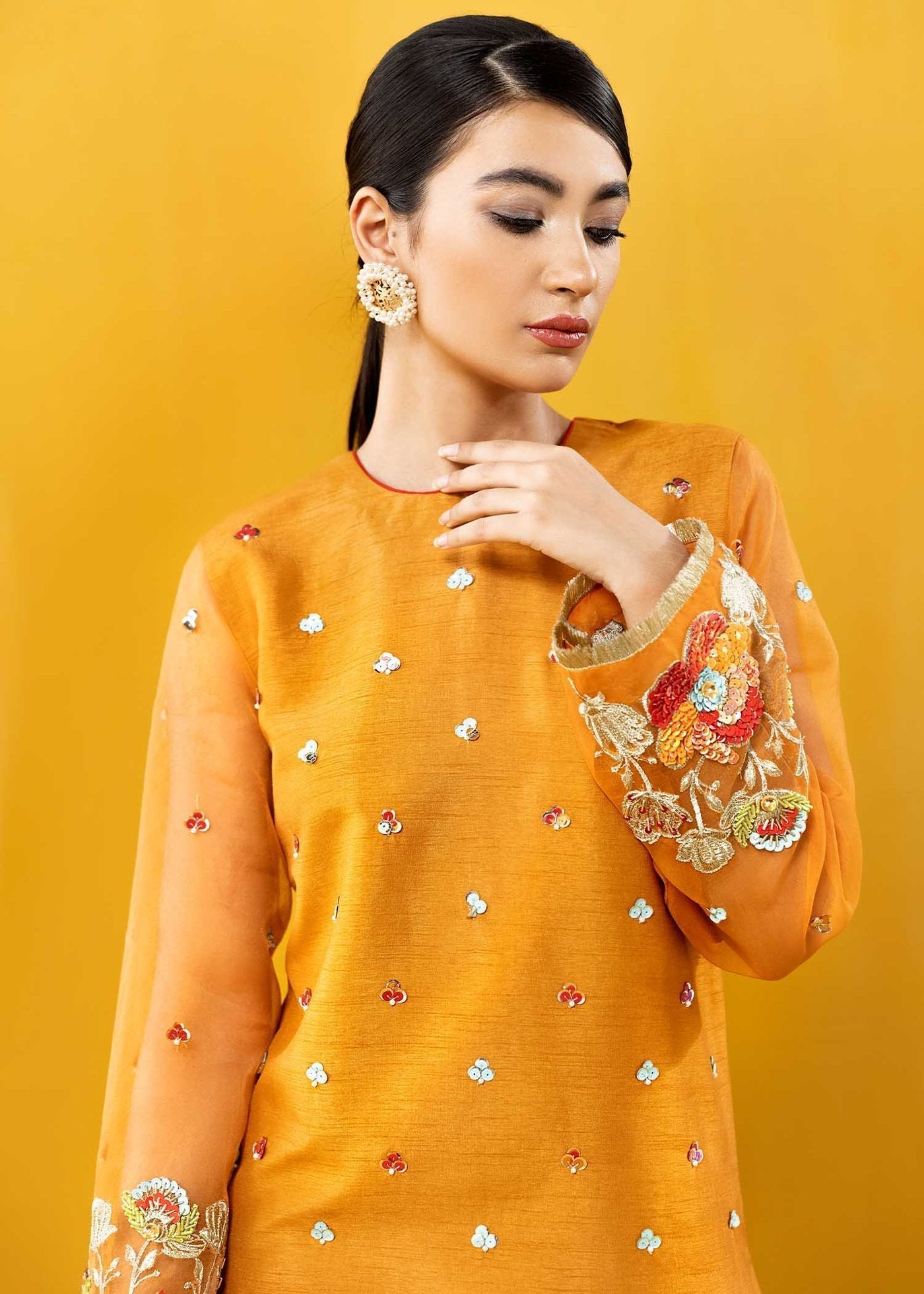 Hana | Vibrant Beyond | Floral Fantasy-VB-1002 - Official Hana stockist in UK - Sakeena London