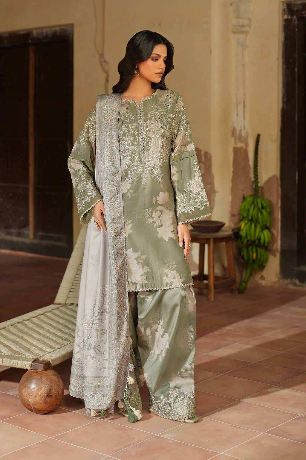 Iznik | Winter 25 | IPF-08 - Official Iznik stockist in UK - Sakeena London