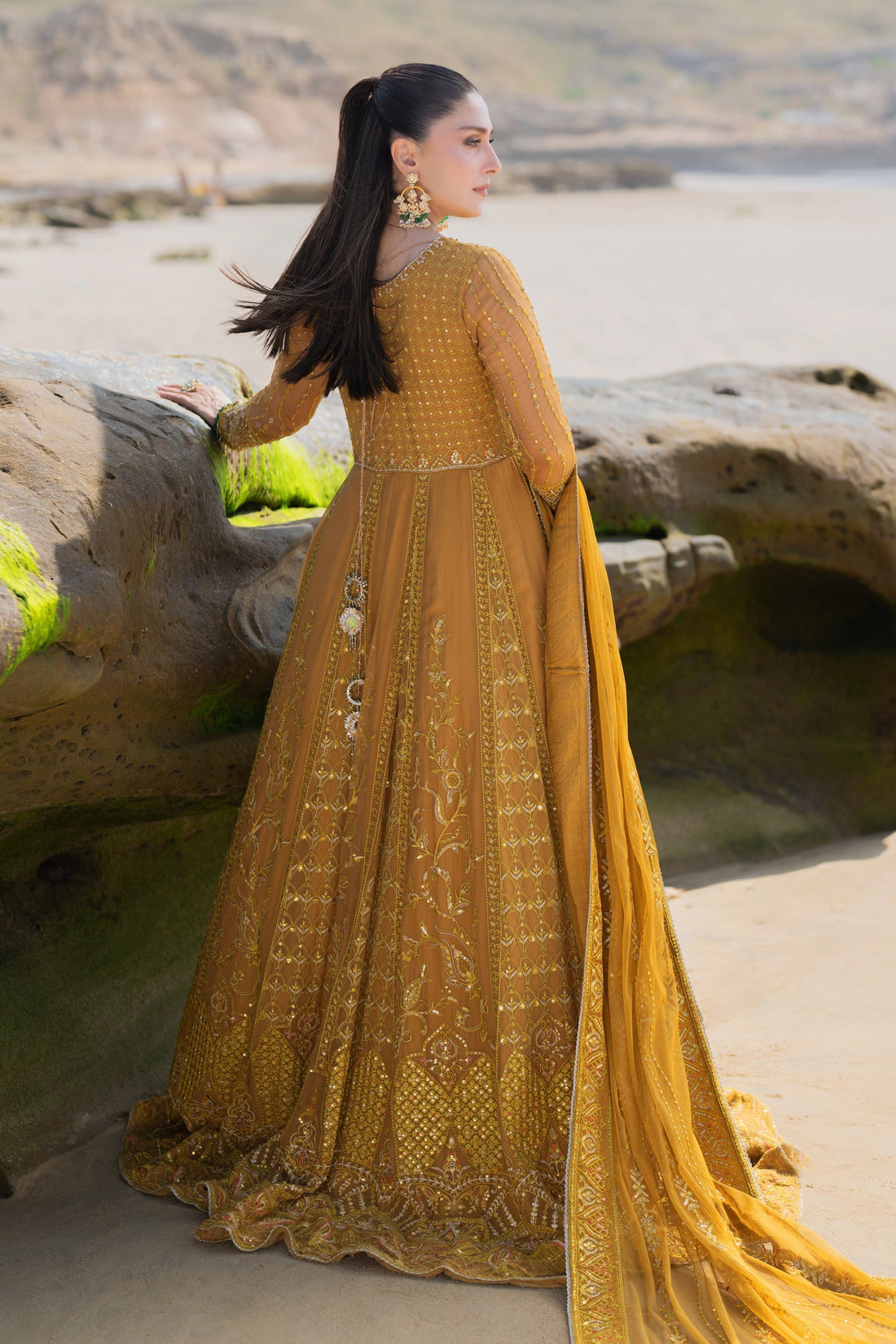 Naqshi | Sahil Kinaray | AINARA - Official Naqshi stockist in UK - Sakeena London