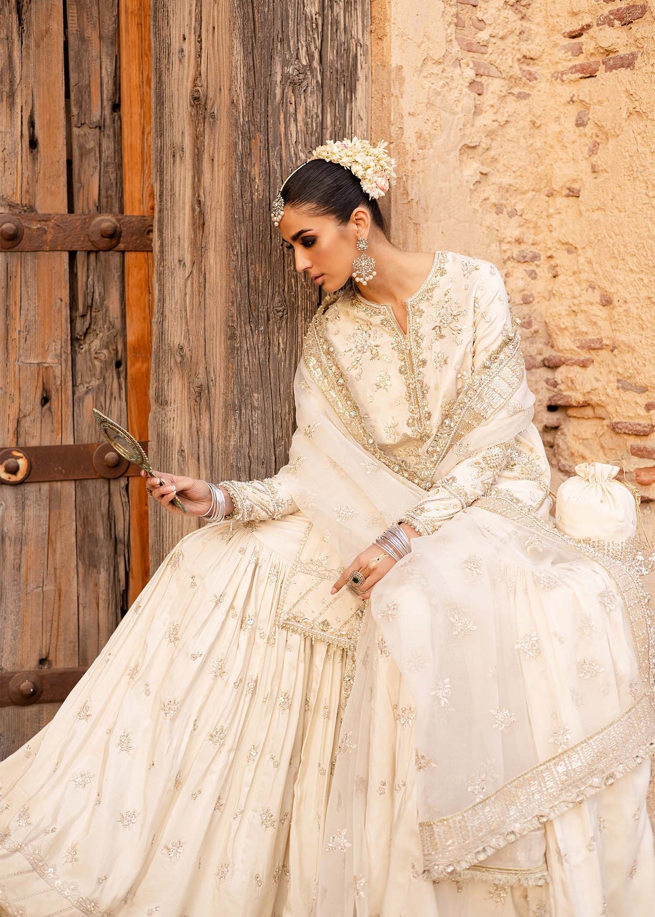 Akbar Aslam | Dastaan Luxury Formals | Roshaneh - Official Akbar Aslam stockist in UK - Sakeena London