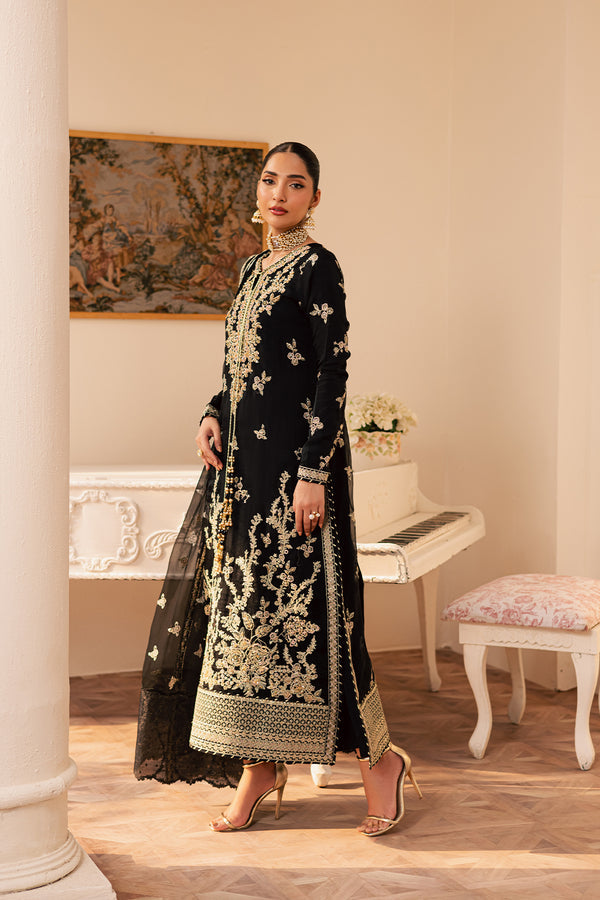 Emaan Adeel I Suave Luxury Formals I SVARA - Official Emaan Adeel stockist in UK - Sakeena London