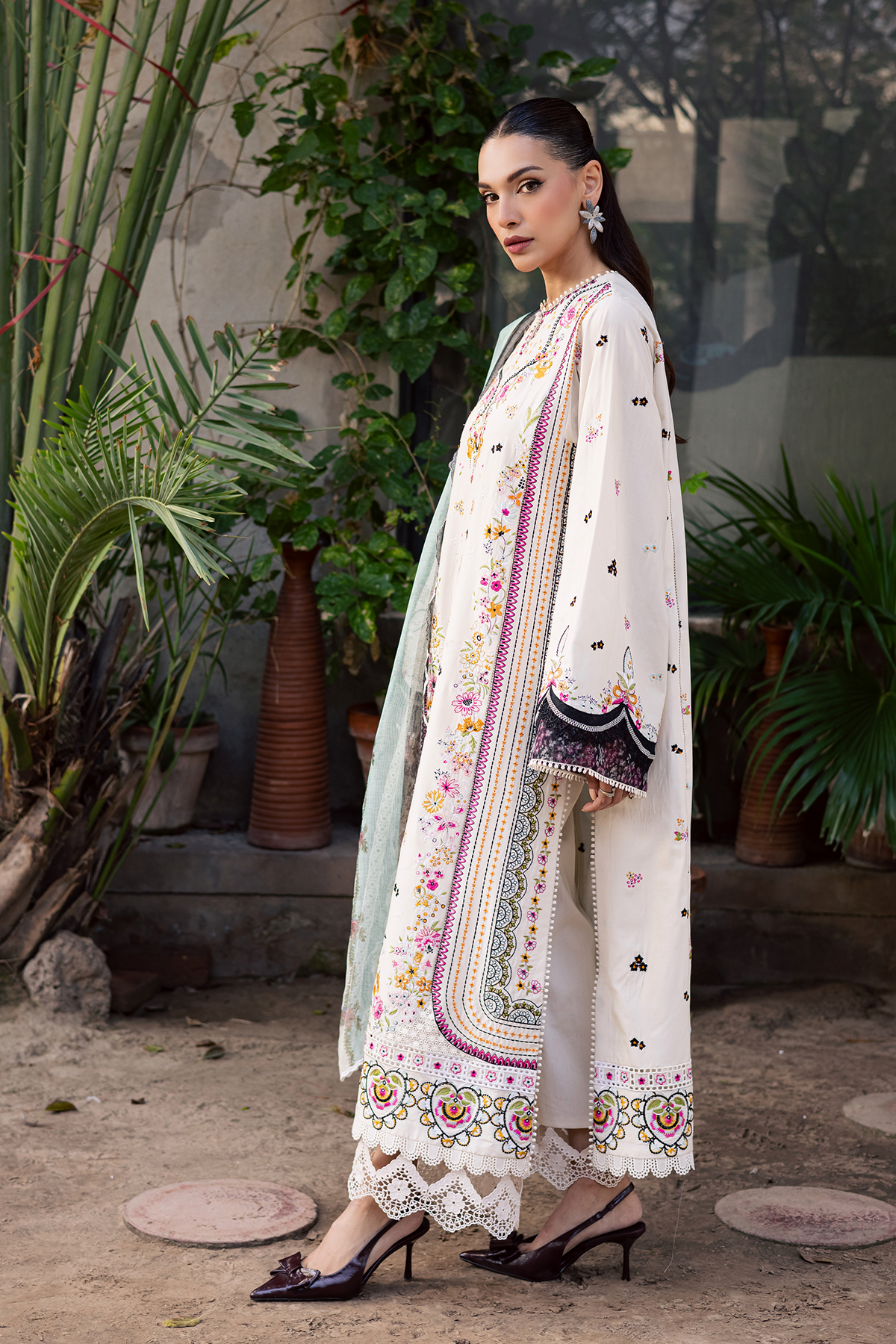 Zarposh | Celia Luxury Lawn 26 | ZARMIN