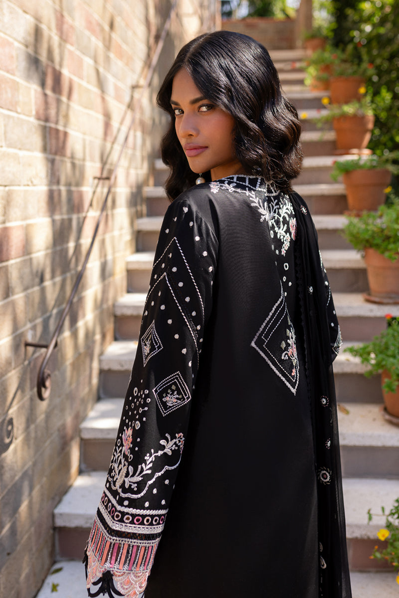 Qalamkar | Q Line Lawn 25 | QM-04 Gigi - Official Qalamkar stockist in UK - Sakeena London