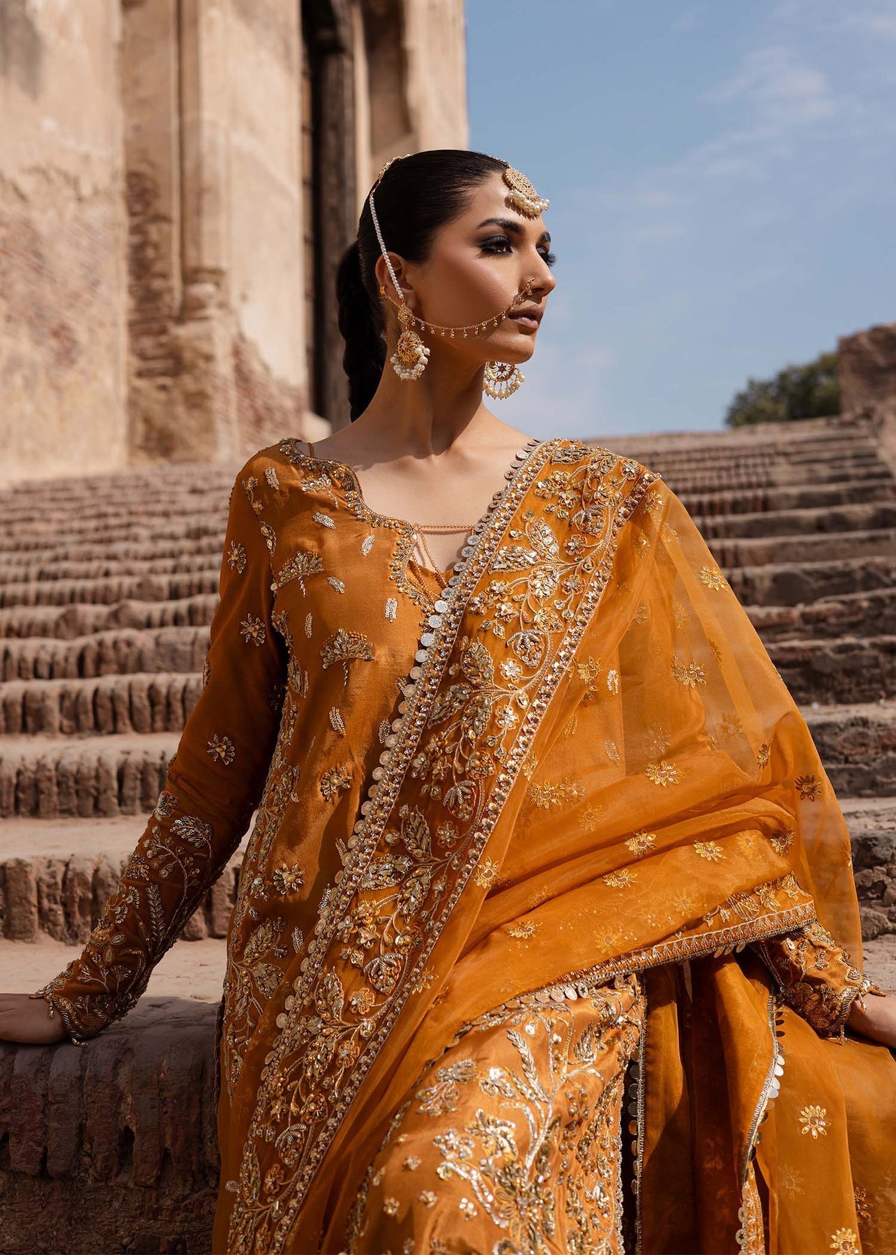Akbar Aslam | Dastaan Luxury Formals | Zarmisha - Official Akbar Aslam stockist in UK - Sakeena London