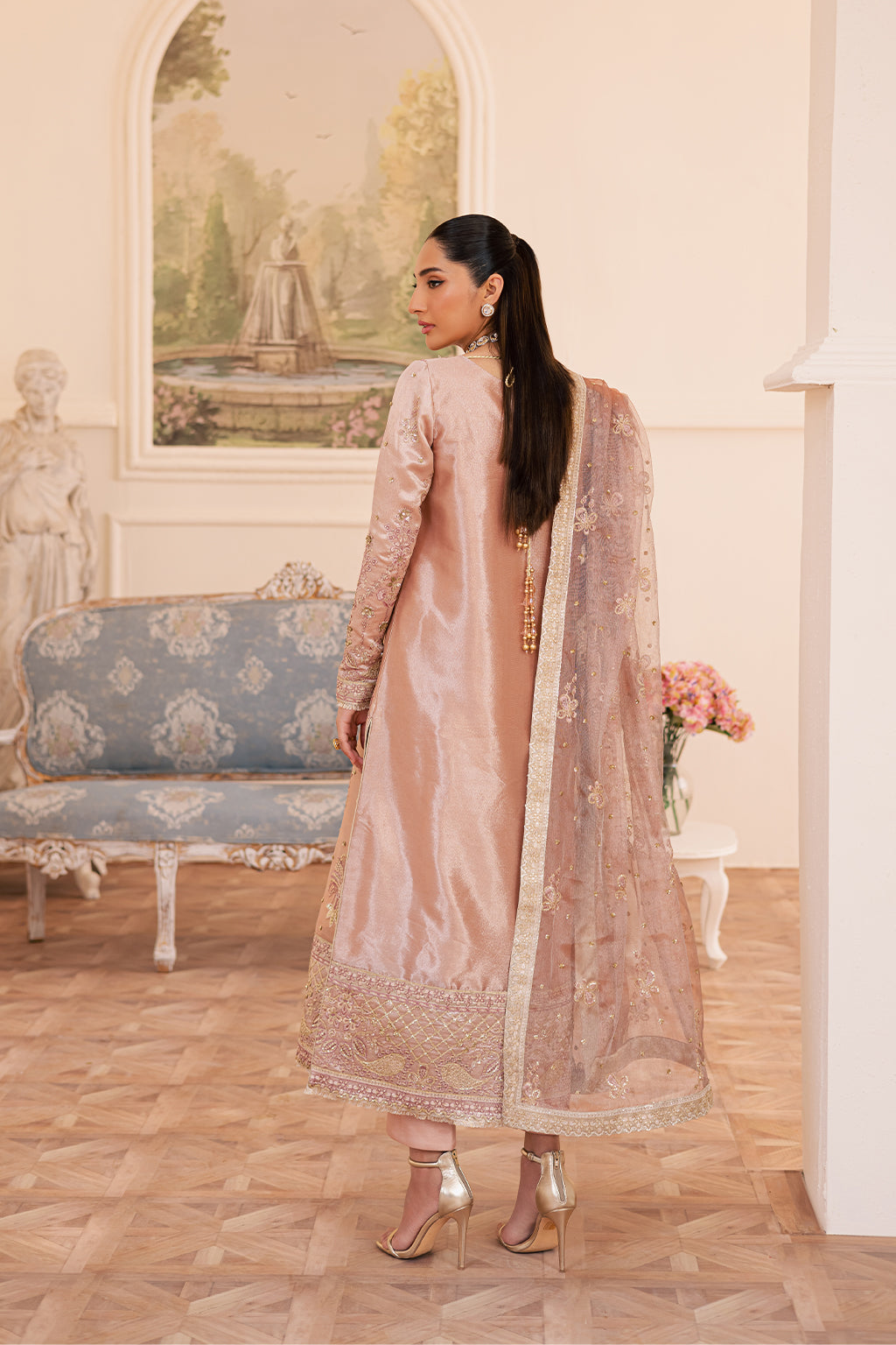 Emaan Adeel I Suave Luxury Formals I VELITH - Official Emaan Adeel stockist in UK - Sakeena London