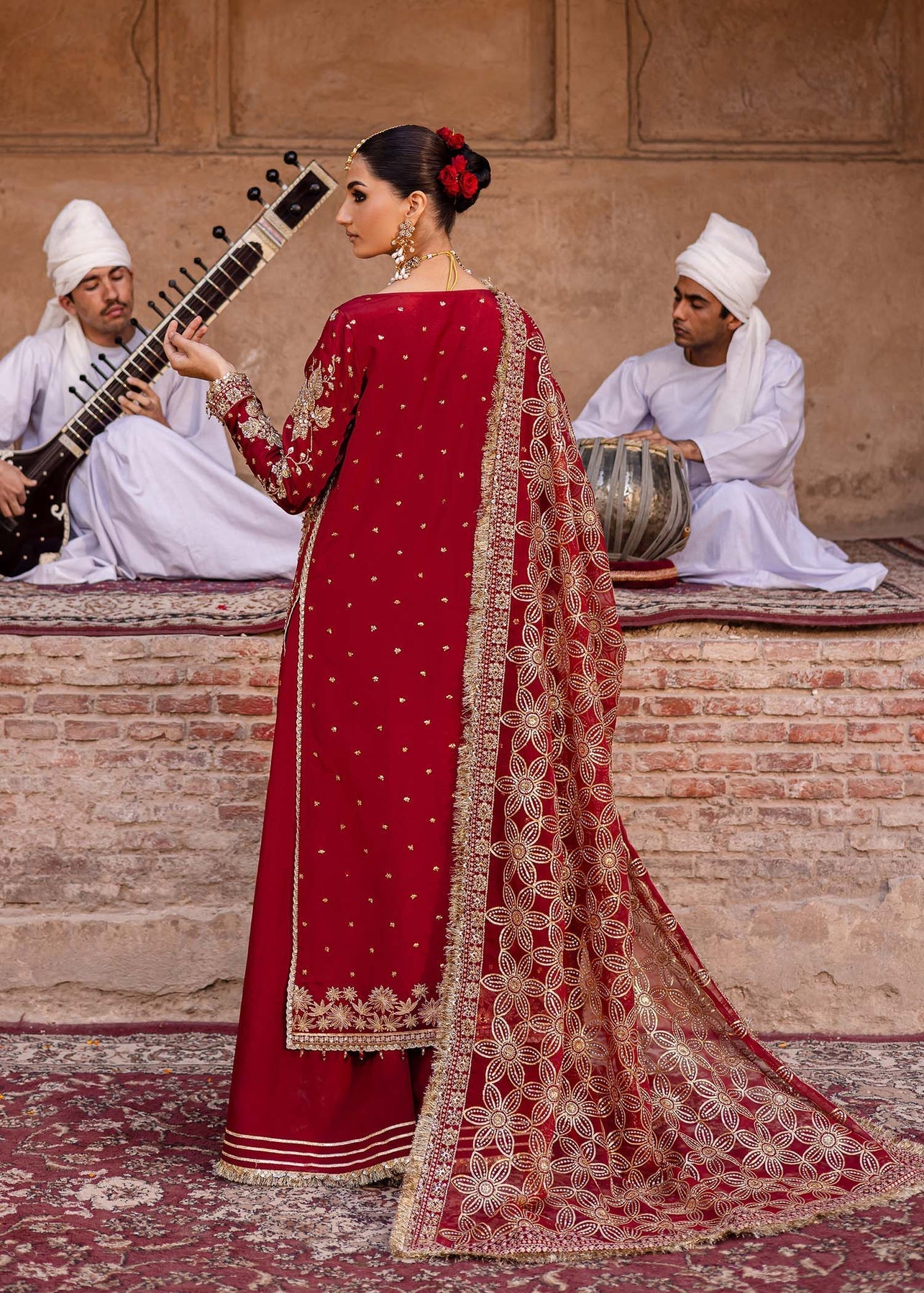 Akbar Aslam | Dastaan Luxury Formals | Arusa - Official Akbar Aslam stockist in UK - Sakeena London