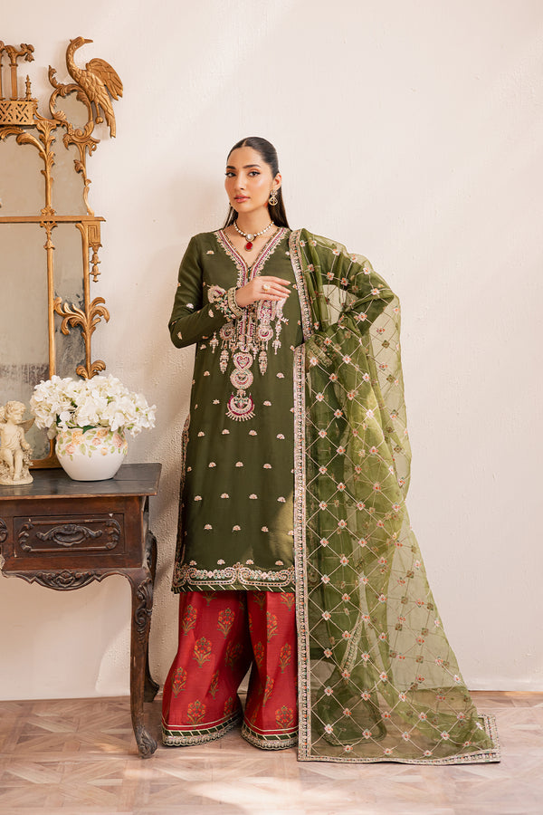 Emaan Adeel I Suave Luxury Formals I ORAYA - Official Emaan Adeel stockist in UK - Sakeena London