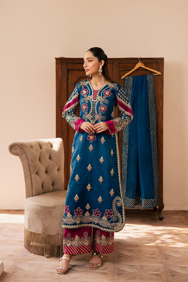 Emaan Adeel I Suave Luxury Formals I AVOIR - Official Emaan Adeel stockist in UK - Sakeena London