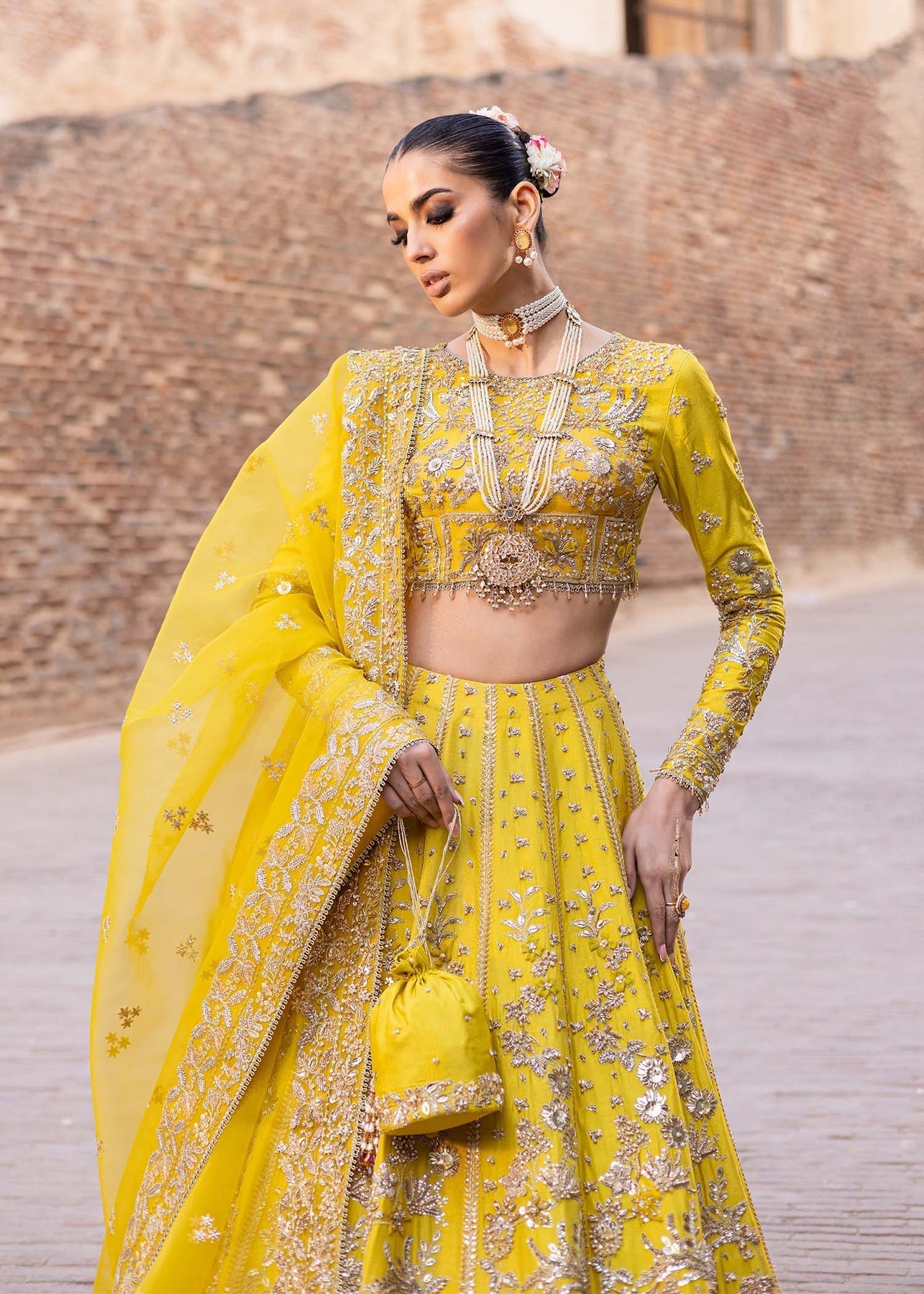 Akbar Aslam | Dastaan Luxury Formals | Nureh - Official Akbar Aslam stockist in UK - Sakeena London