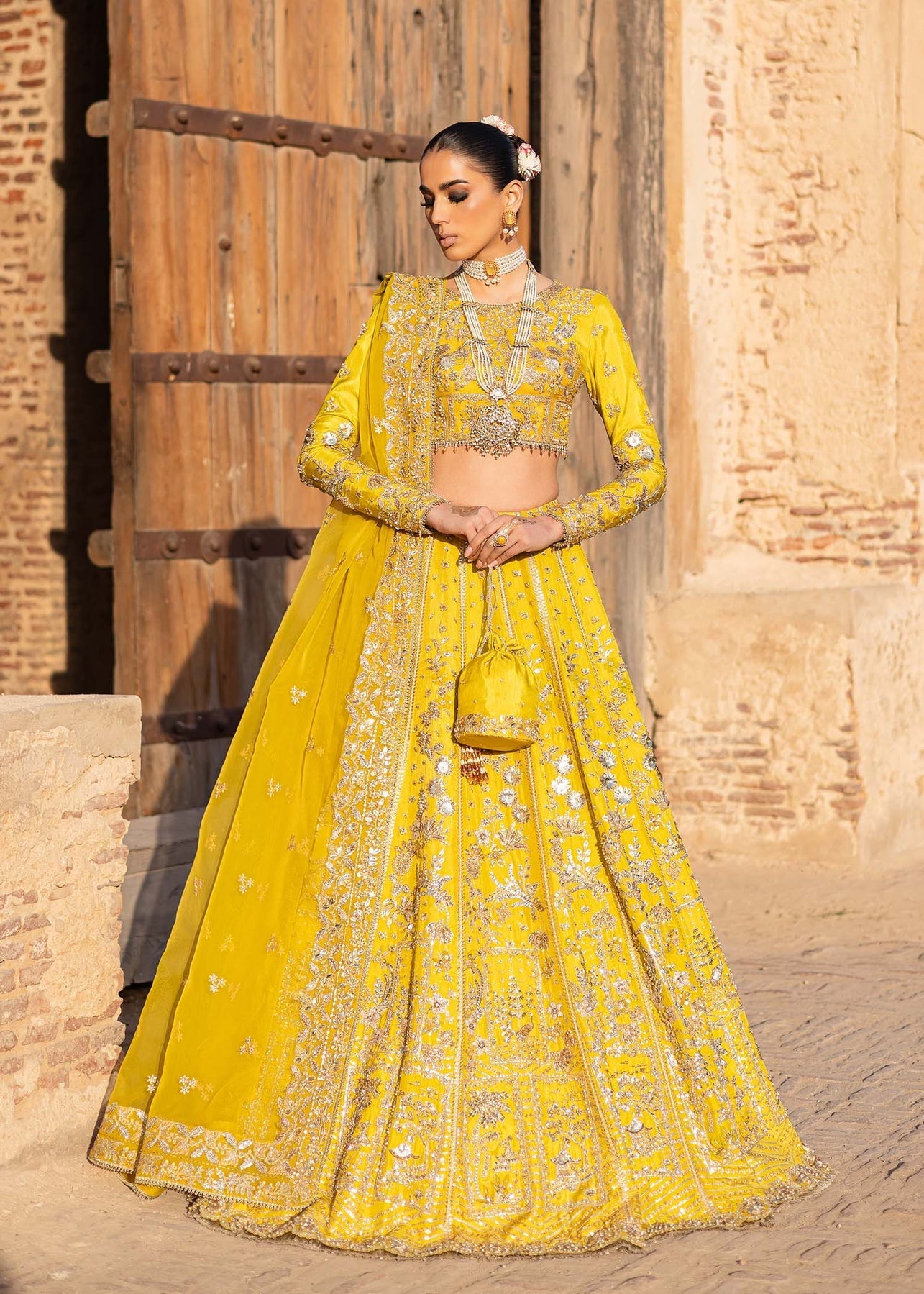 Akbar Aslam | Dastaan Luxury Formals | Nureh - Official Akbar Aslam stockist in UK - Sakeena London