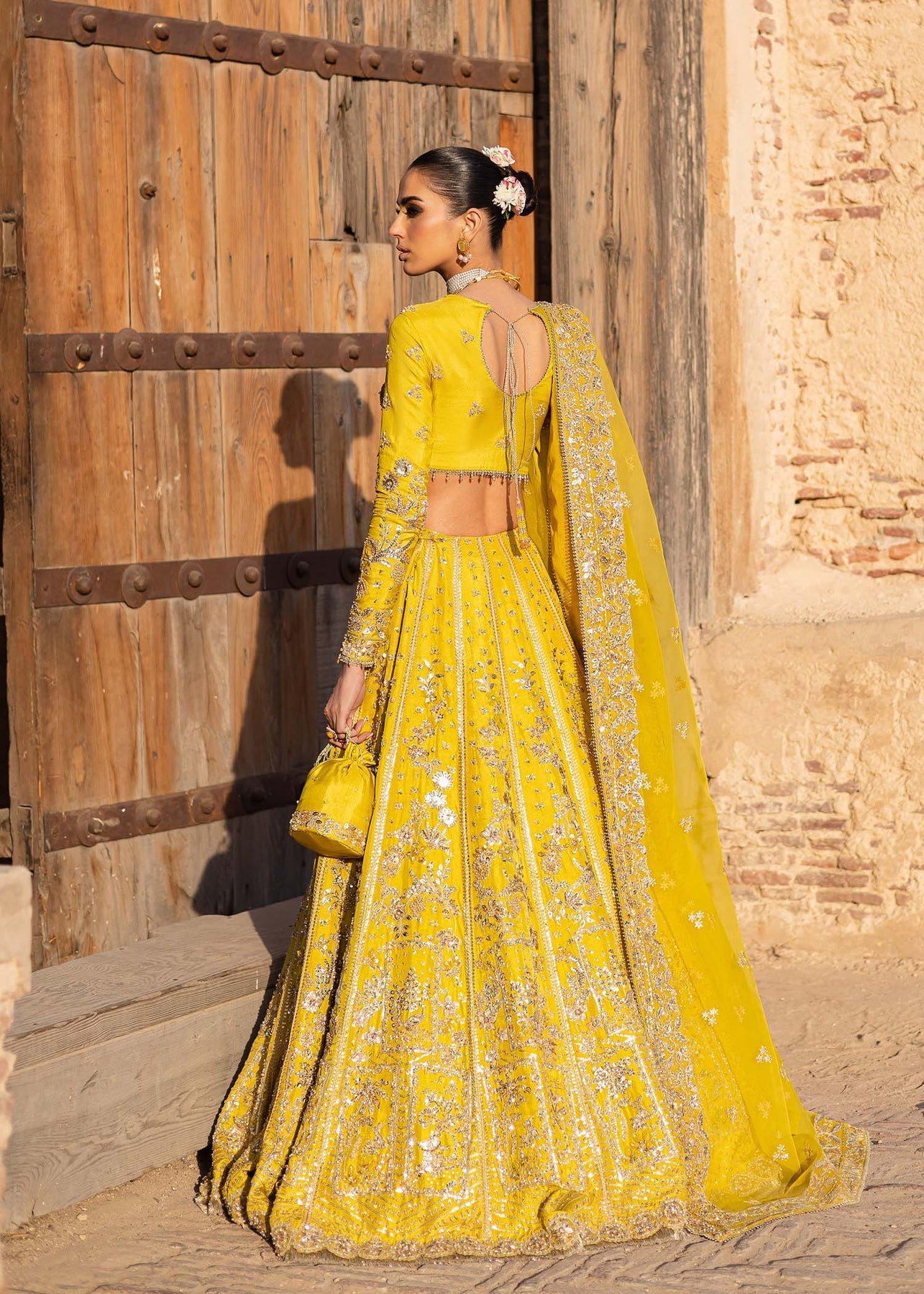 Akbar Aslam | Dastaan Luxury Formals | Nureh - Official Akbar Aslam stockist in UK - Sakeena London