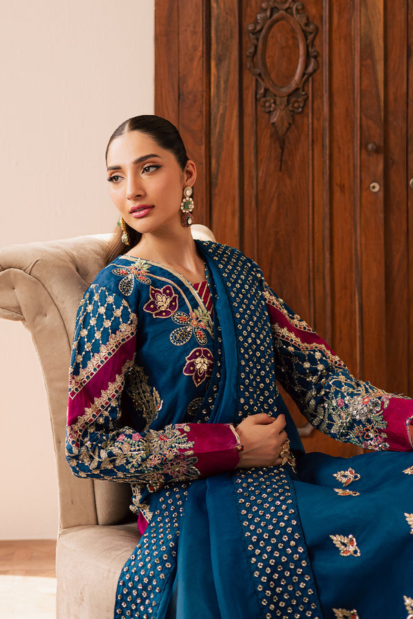 Emaan Adeel I Suave Luxury Formals I AVOIR - Official Emaan Adeel stockist in UK - Sakeena London