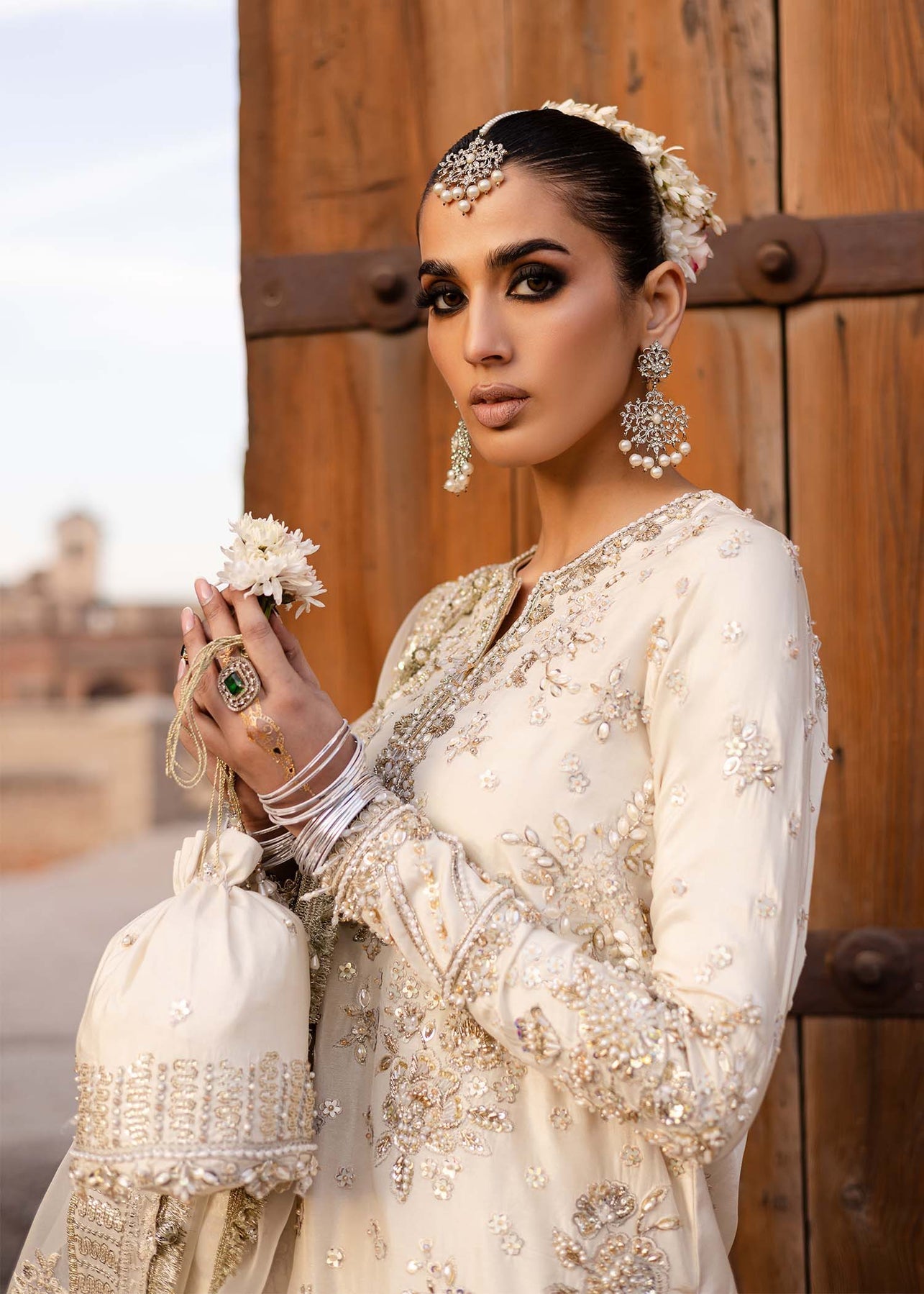 Akbar Aslam | Dastaan Luxury Formals | Roshaneh - Official Akbar Aslam stockist in UK - Sakeena London