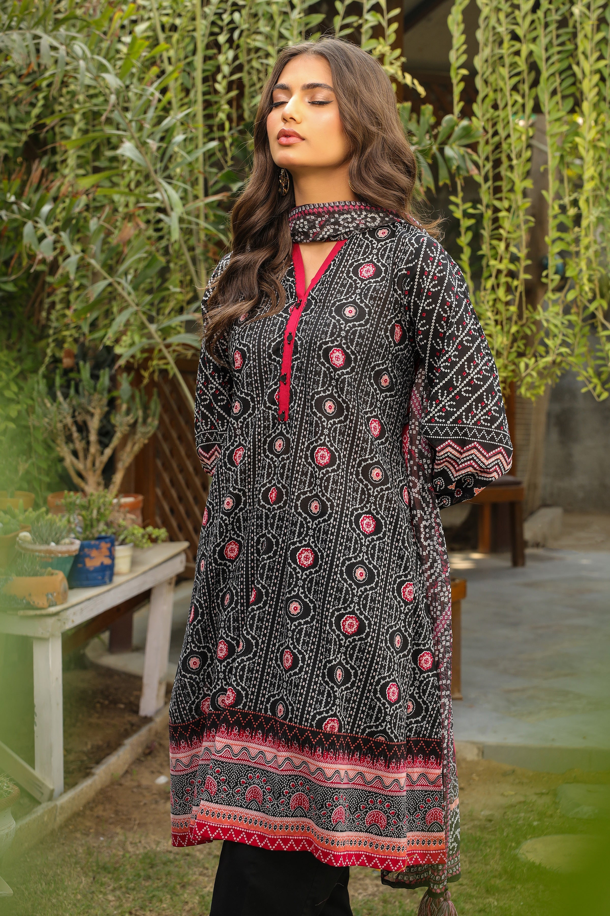 LSM | Winter Marina 24 | 0002-A - Official LSM stockist in UK - Sakeena London