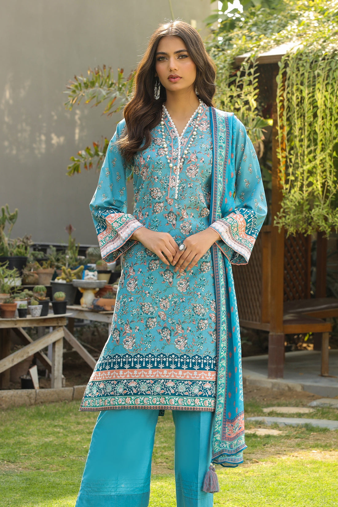 LSM | Winter Marina 24 | 0147-A - Official LSM stockist in UK - Sakeena London