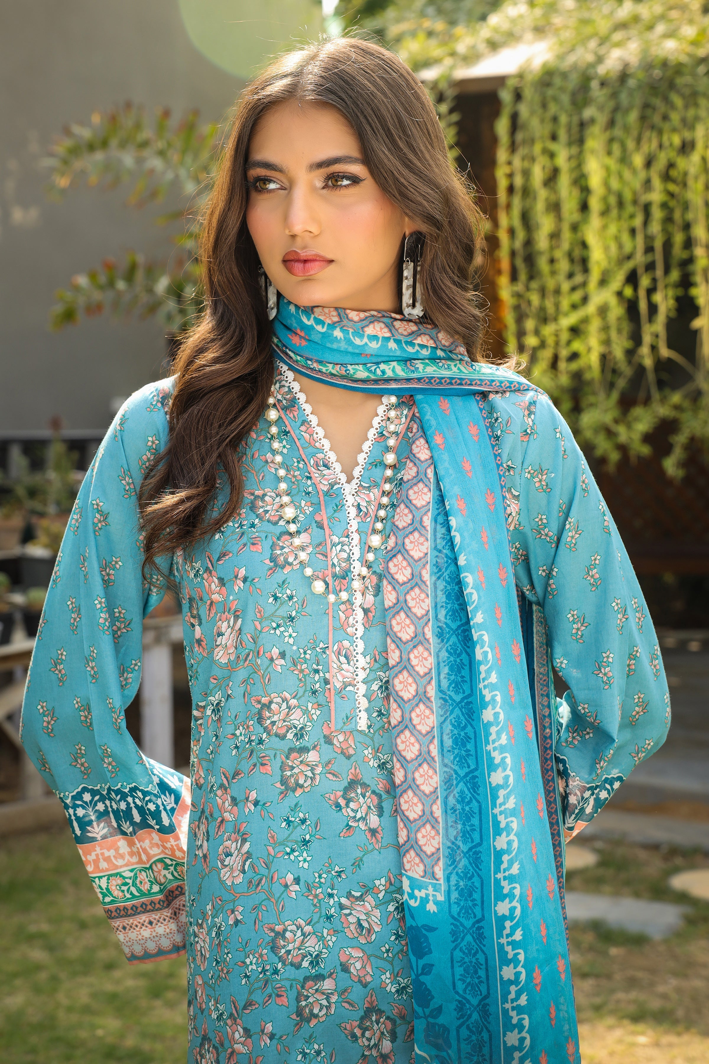LSM | Winter Marina 24 | 0147-A - Official LSM stockist in UK - Sakeena London