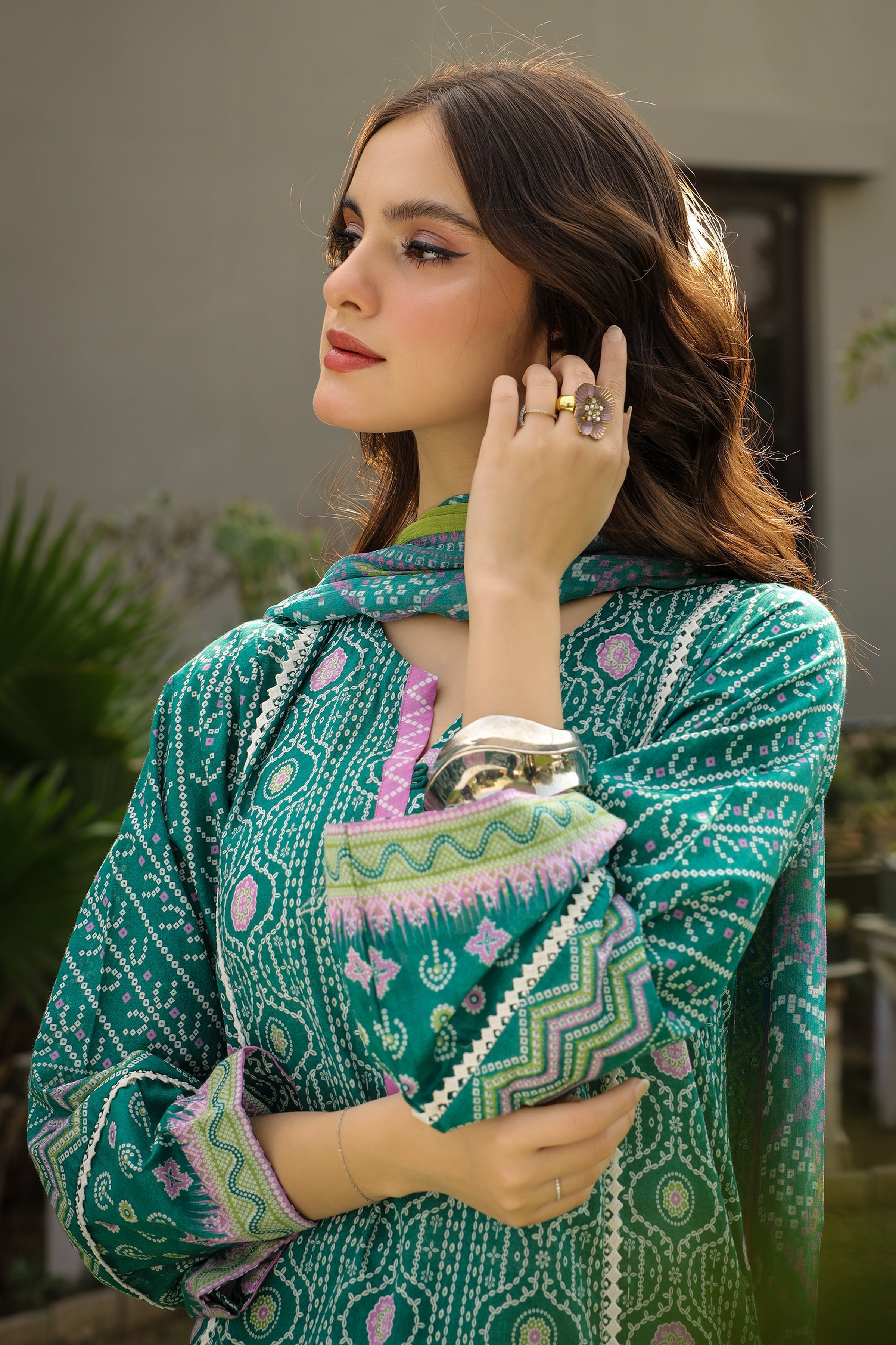 LSM | Winter Marina 24 | 0002-B - Official LSM stockist in UK - Sakeena London