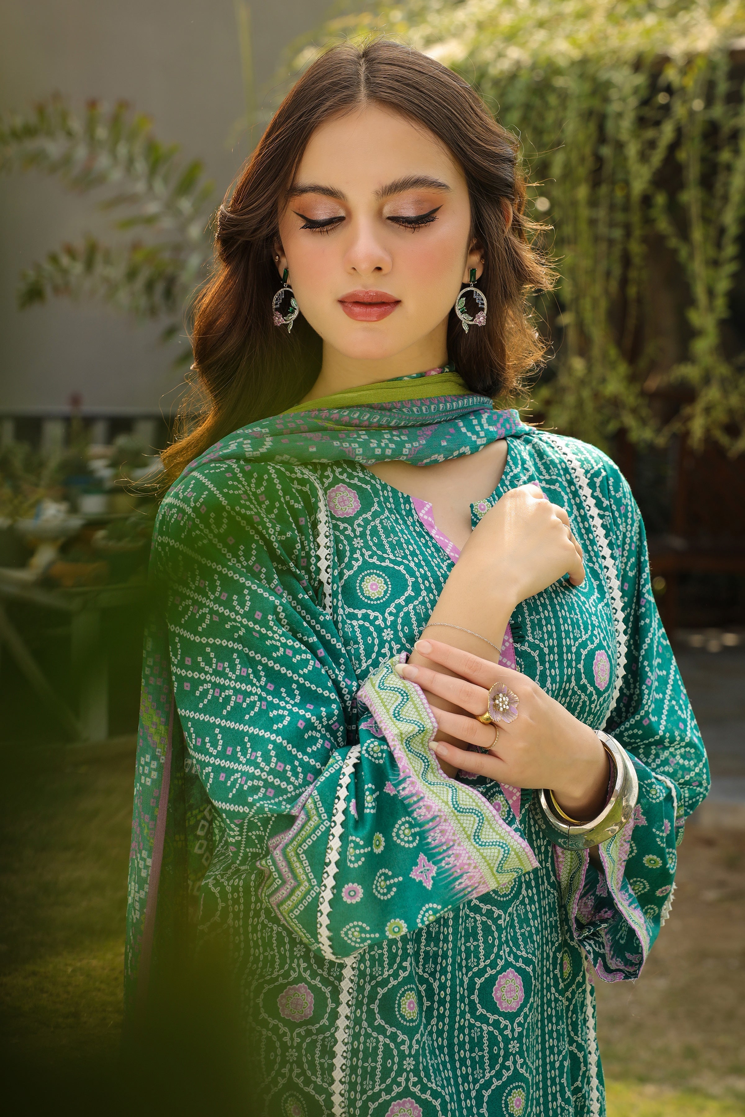 LSM | Winter Marina 24 | 0002-B - Official LSM stockist in UK - Sakeena London