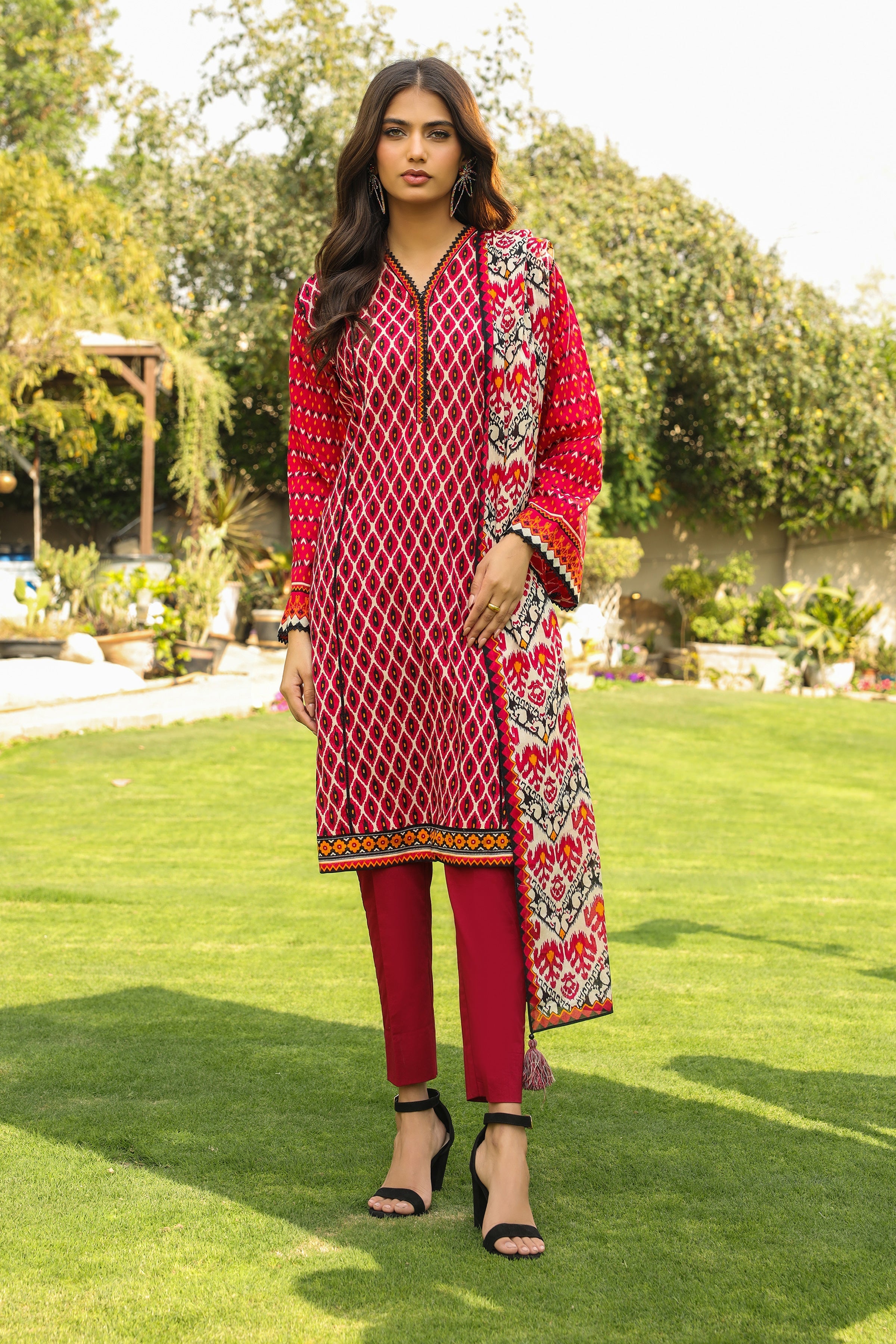 LSM | Winter Marina 24 | 0176-A - Official LSM stockist in UK - Sakeena London