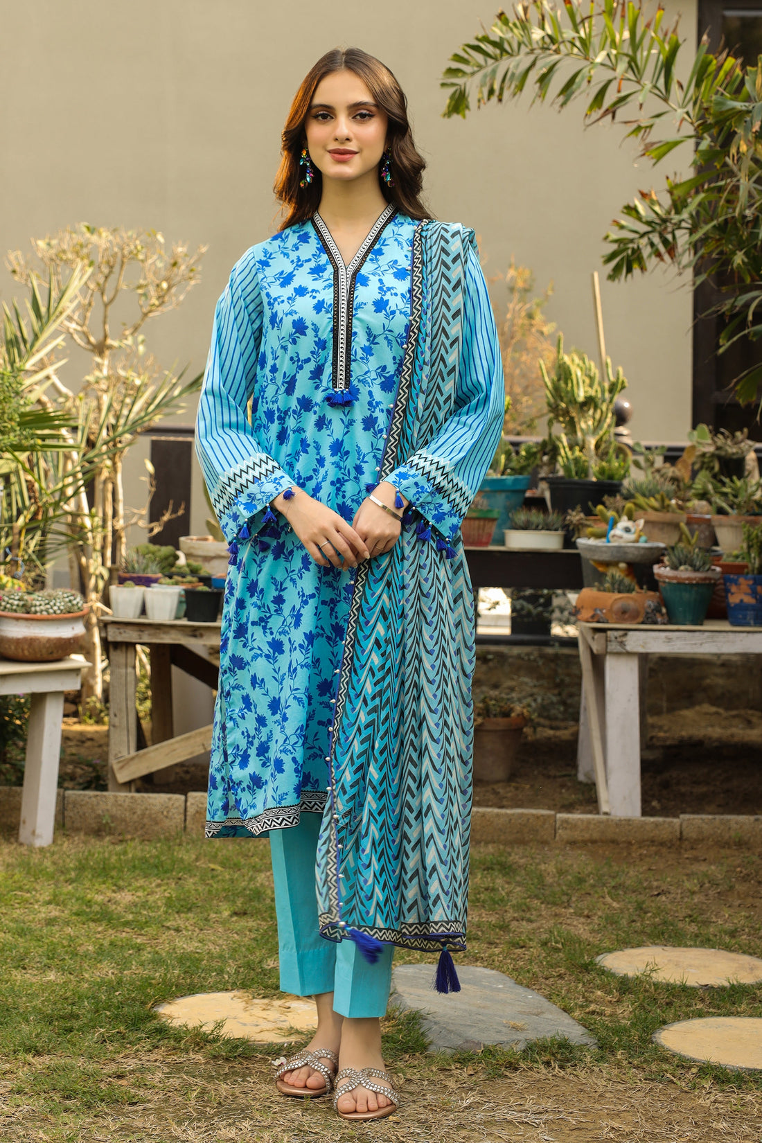 LSM | Winter Marina 24 | 0147-B - Official LSM stockist in UK - Sakeena London