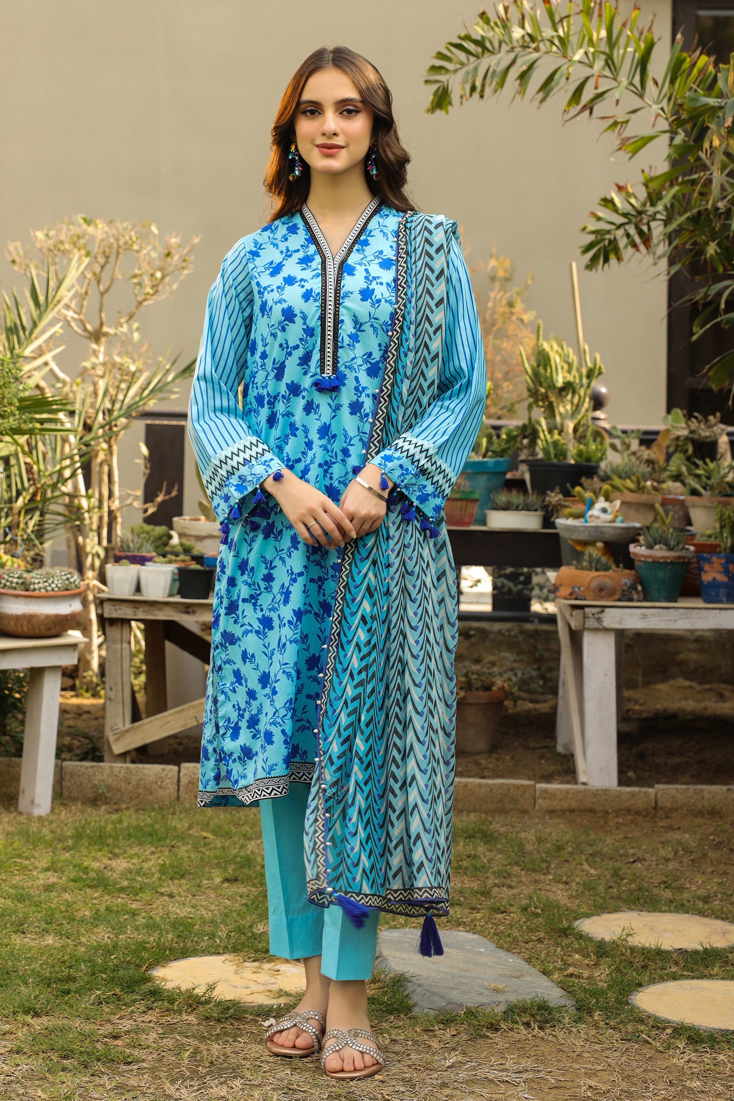 LSM | Winter Marina 24 | 0147-B - Official LSM stockist in UK - Sakeena London