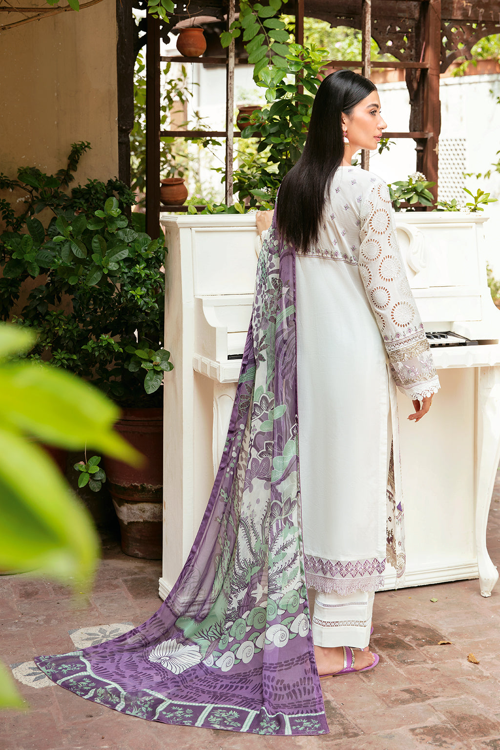 Ramsha | Mashaal Luxury Lawn | L-809 - Official Ramsha stockist in UK - Sakeena London