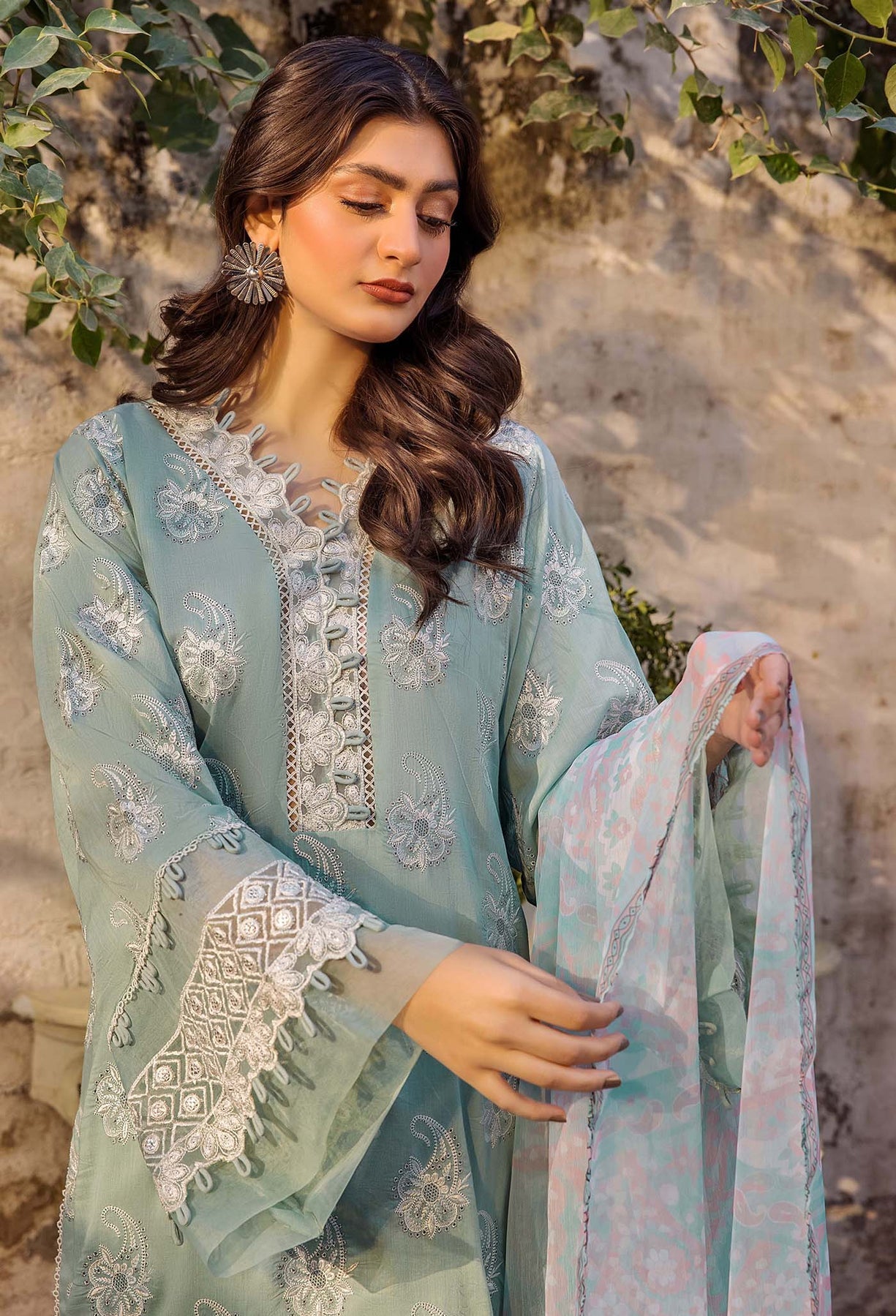 Adans Libas | Inara 25 | CHIKANKARI 4770 - Official Adans Libas stockist in UK - Sakeena London