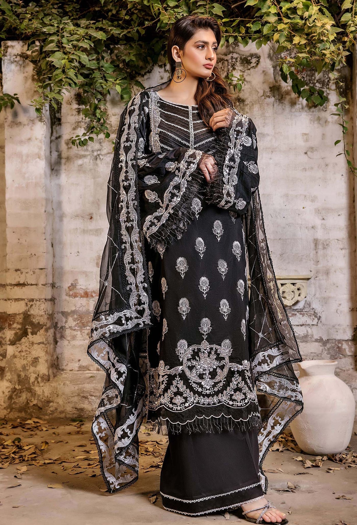 Adans Libas | Inara 25 | CHIKANKARI 4774 - Official Adans Libas stockist in UK - Sakeena London