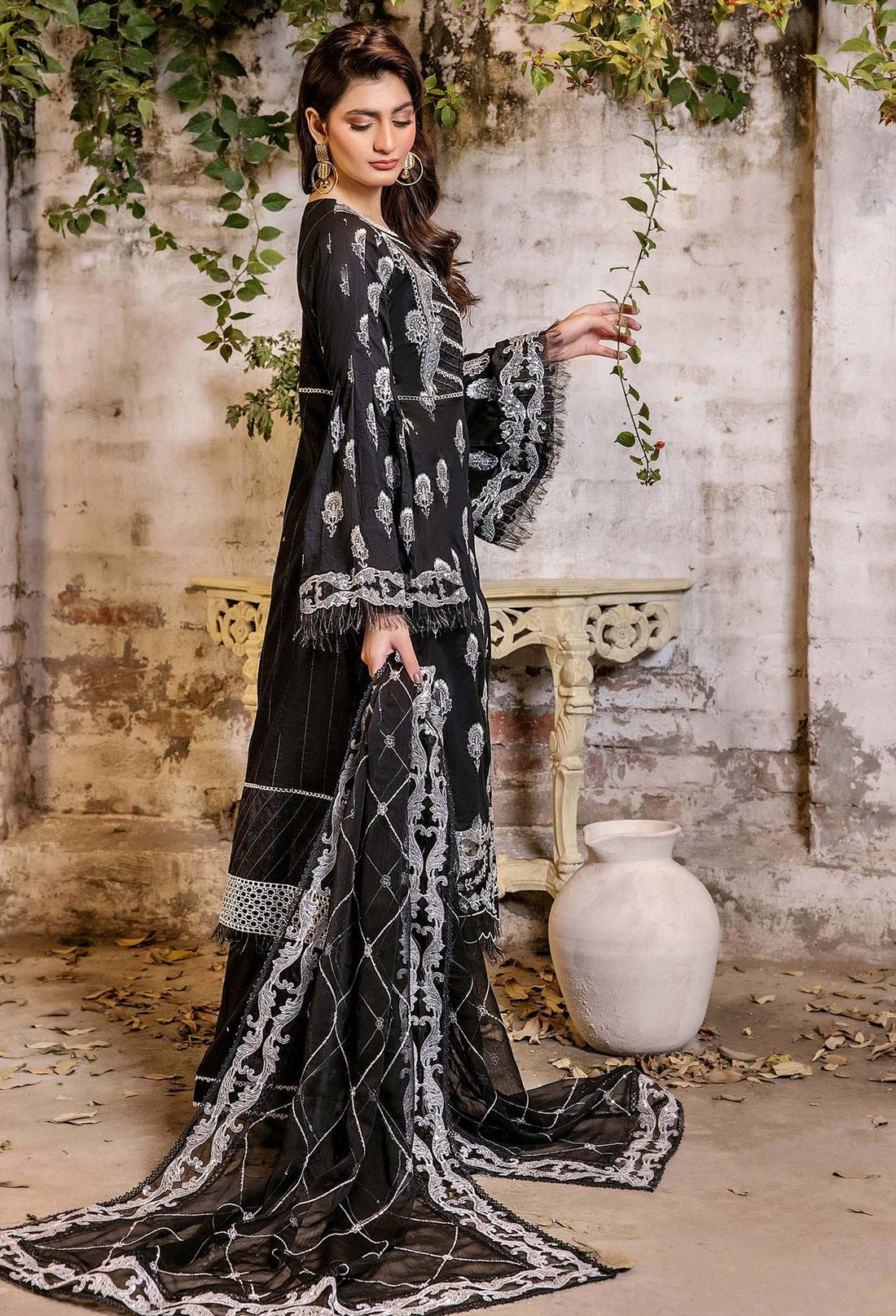 Adans Libas | Inara 25 | CHIKANKARI 4774 - Official Adans Libas stockist in UK - Sakeena London