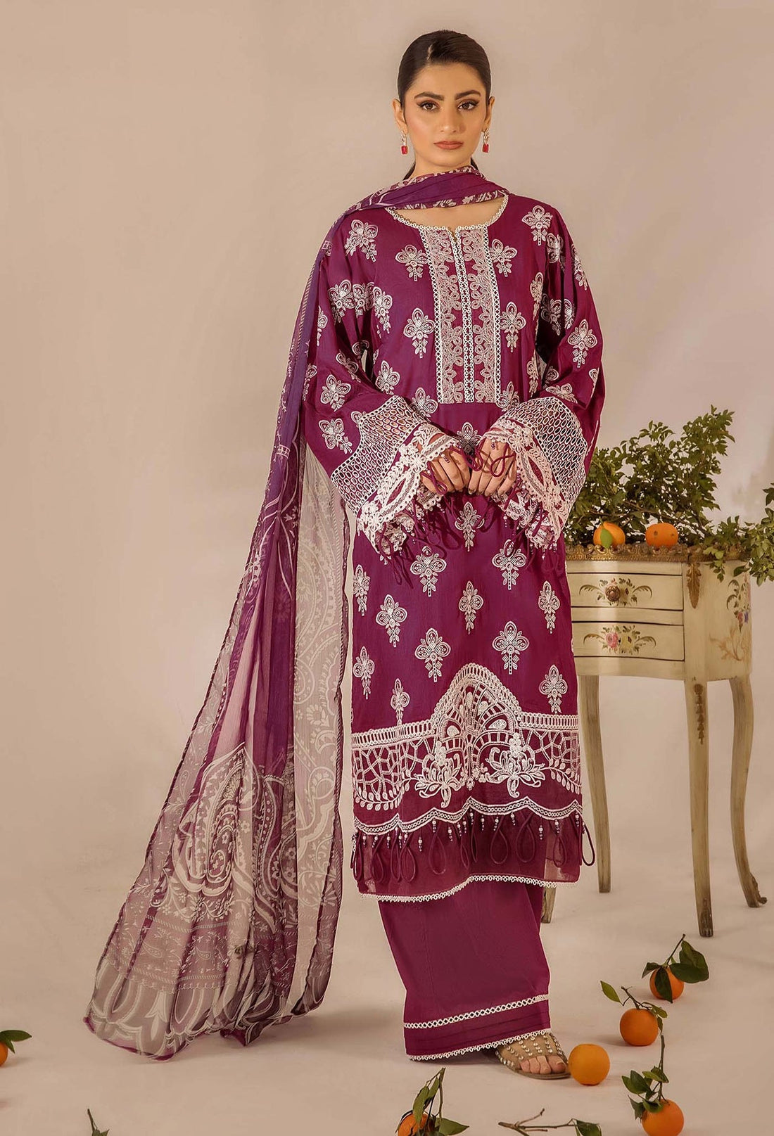 Adans Libas | Inara 25 | CHIKANKARI 4779 - Official Adans Libas stockist in UK - Sakeena London