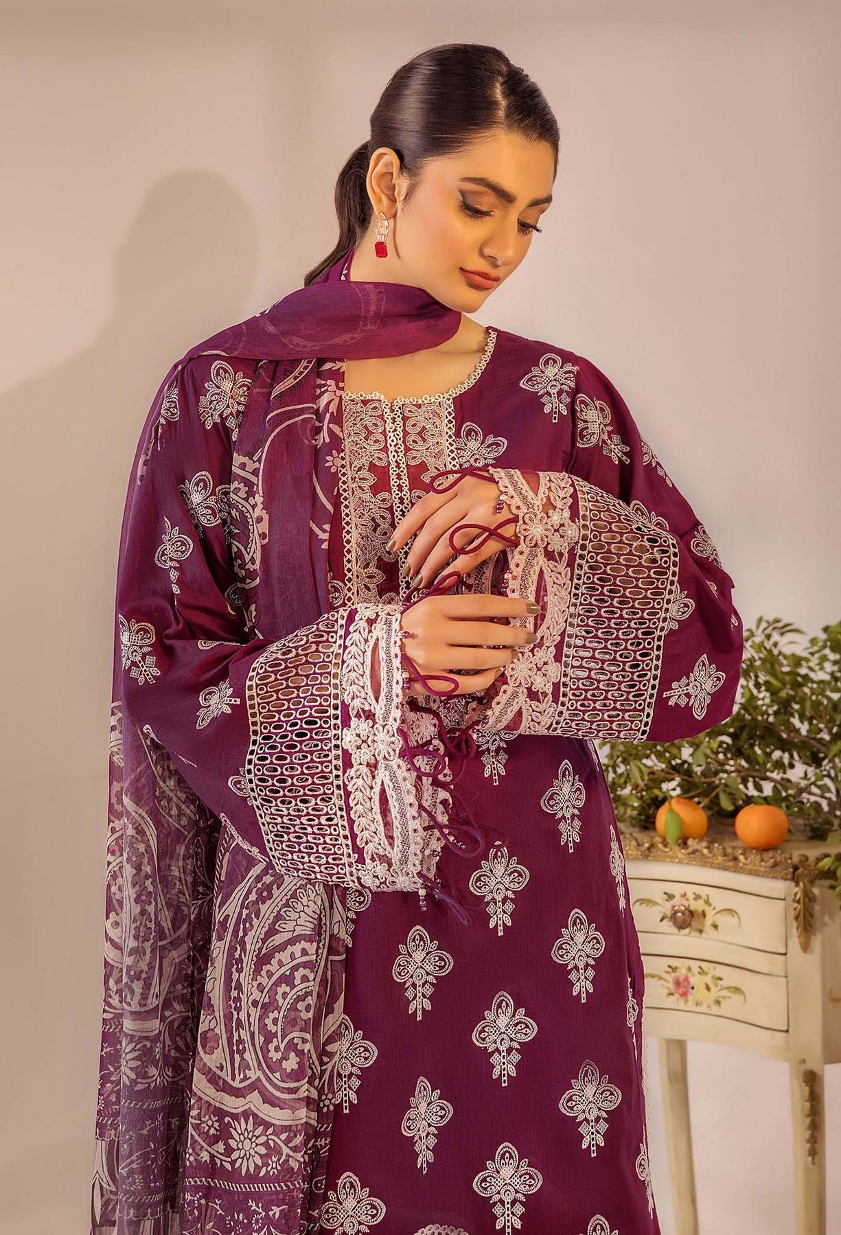 Adans Libas | Inara 25 | CHIKANKARI 4779 - Official Adans Libas stockist in UK - Sakeena London