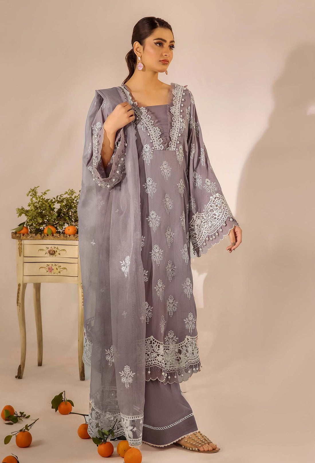 Adans Libas | Inara 25 | CHIKANKARI 4777 - Official Adans Libas stockist in UK - Sakeena London