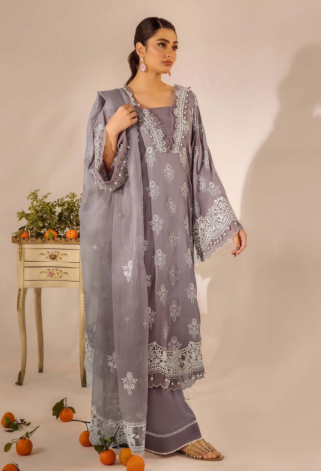Adans Libas | Inara 25 | CHIKANKARI 4777 - Official Adans Libas stockist in UK - Sakeena London