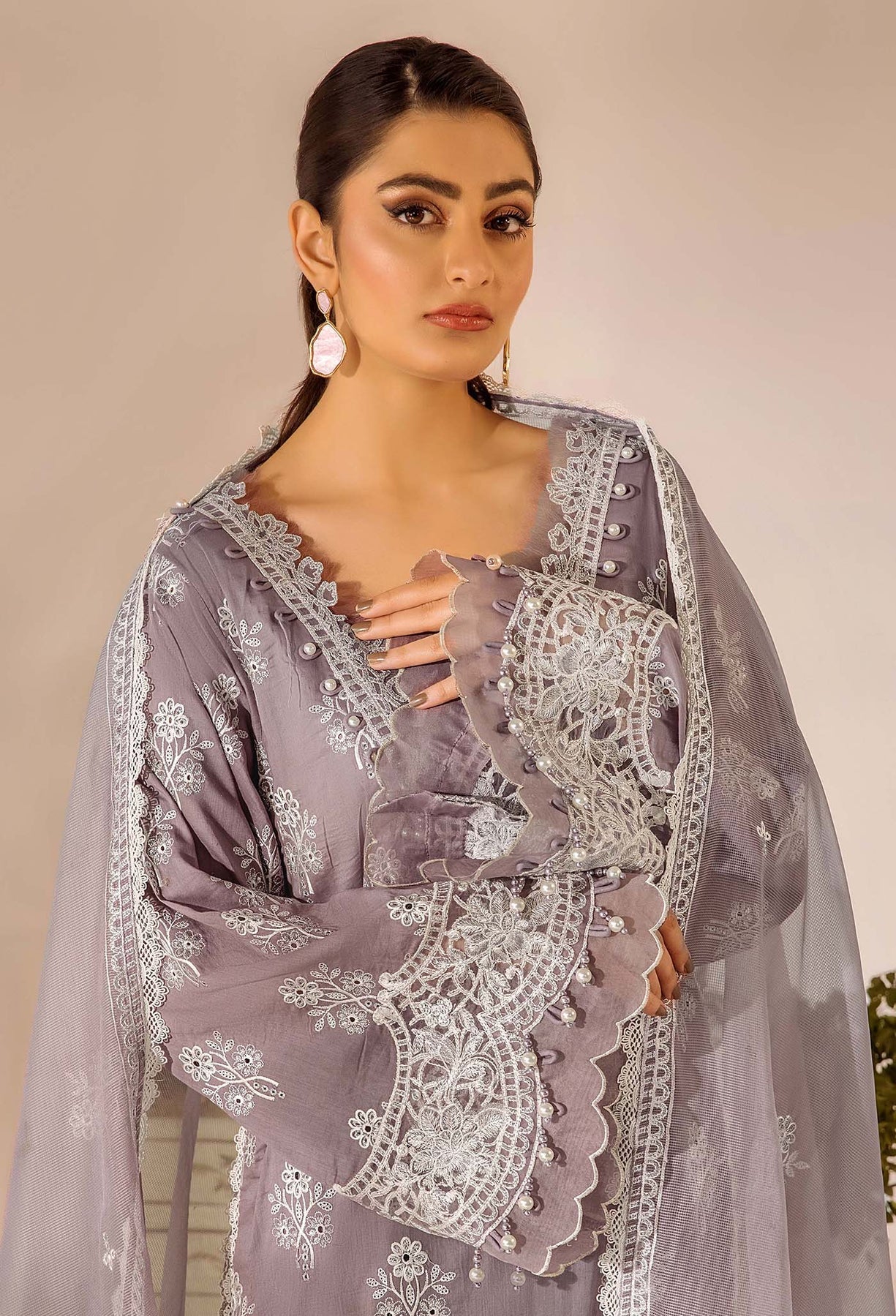 Adans Libas | Inara 25 | CHIKANKARI 4777 - Official Adans Libas stockist in UK - Sakeena London