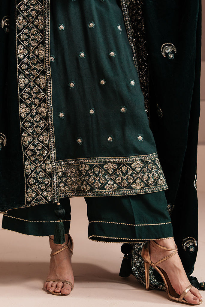 Cross Stitch | Luxe Atelier 25 | EMERALD GRACE - Official Cross Stitch stockist in UK - Sakeena London