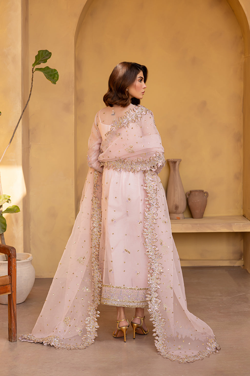 Emaan Adeel I Regalia Luxury Formals I VELOURA - Official Emaan Adeel stockist in UK - Sakeena London