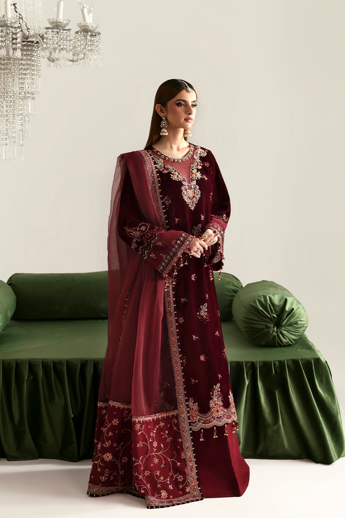 Emaan Adeel | Zarposh Velvet 25 | NADIRA - Official Emaan Adeel stockist in UK - Sakeena London