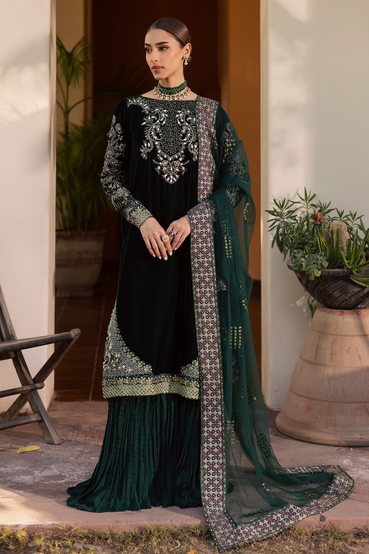 Nureh | Maya Velvet | NW-115 - Official Nureh stockist in UK - Sakeena London