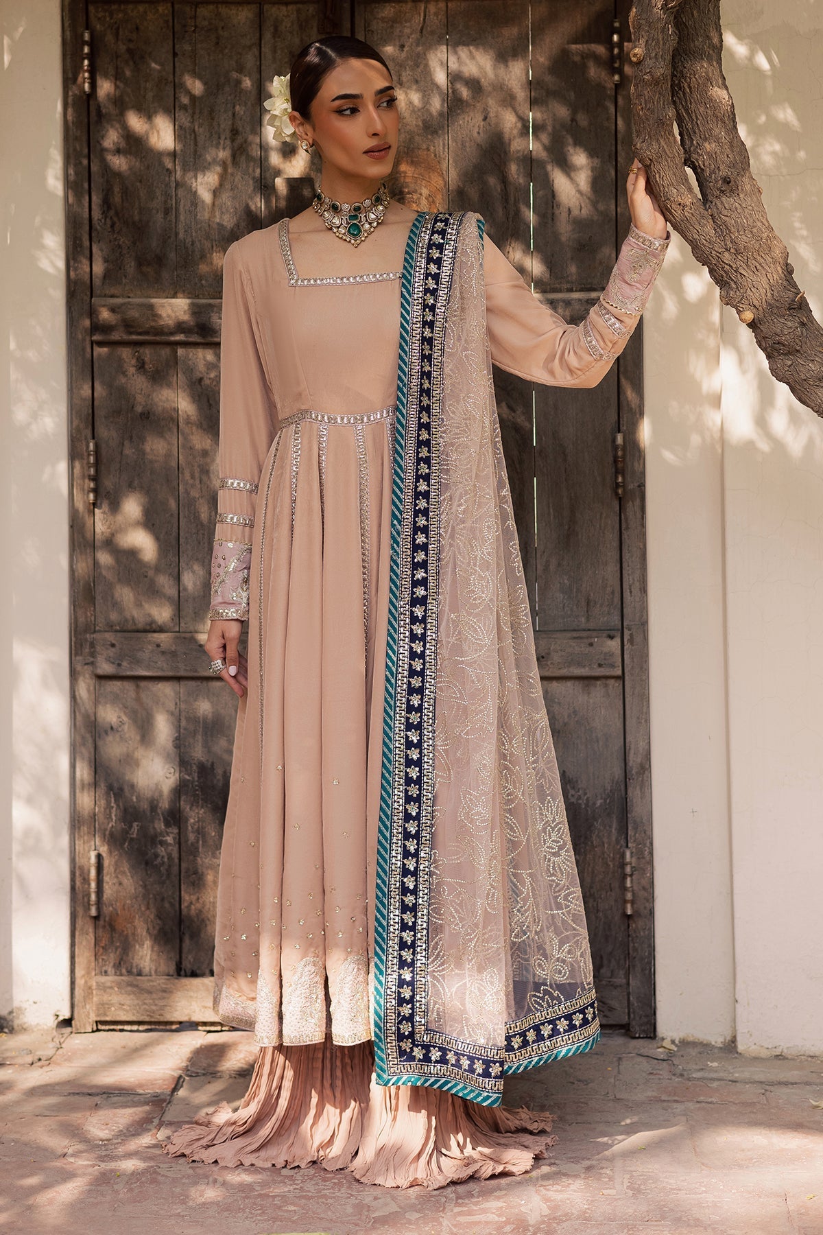 Nureh | Maya Velvet | NW-117 - Official Nureh stockist in UK - Sakeena London