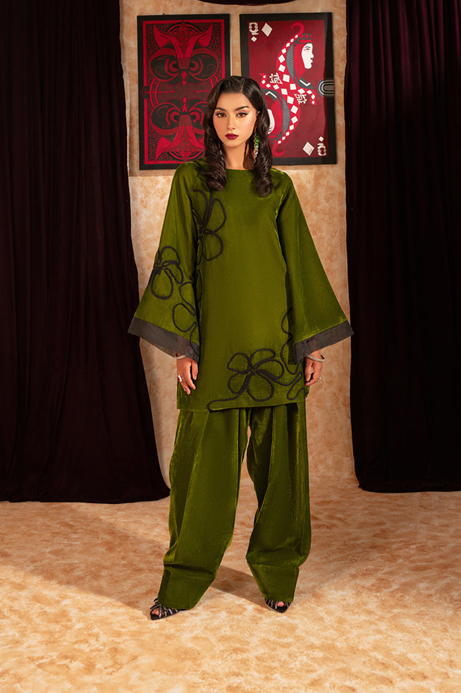 Fozia Khalid | Velvet Deck | Clover - Official Fozia Khalid stockist in UK - Sakeena London