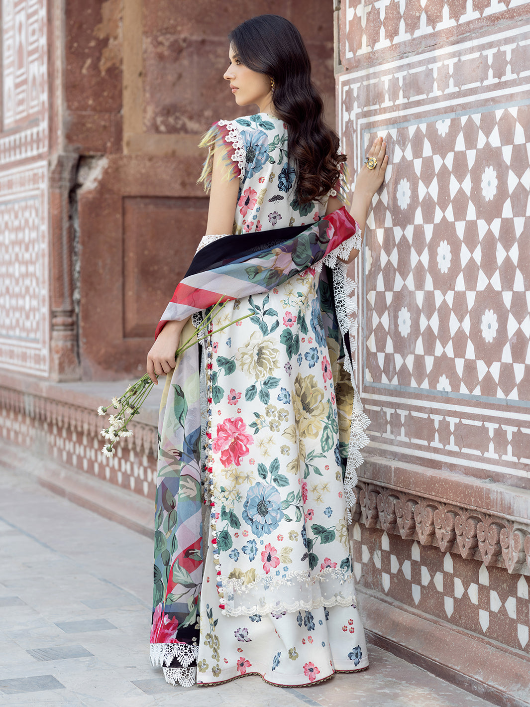 Bin Ilyas | Naqsh Naaz Luxury Lawn 25 | 2081 - A - Official Bin Ilyas stockist in UK - Sakeena London